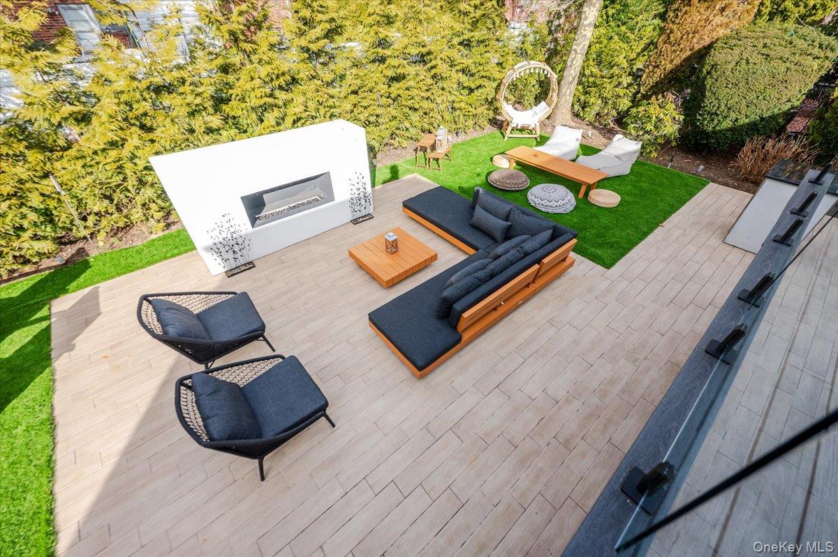 957 Cherrywood Drive, Baldwin, NY 11510