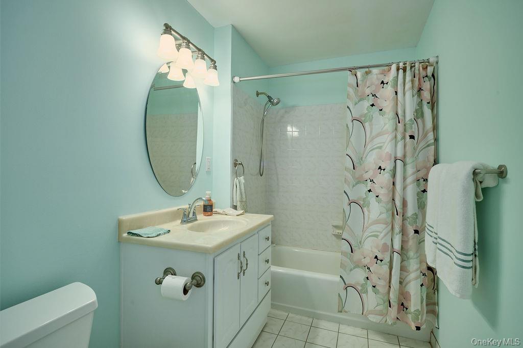 1 Huntington Circle, Peekskill, NY 10566