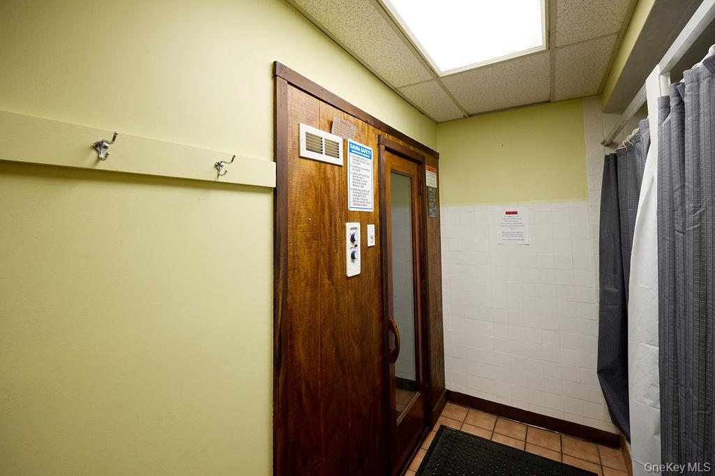 1 Huntington Circle, Peekskill, NY 10566