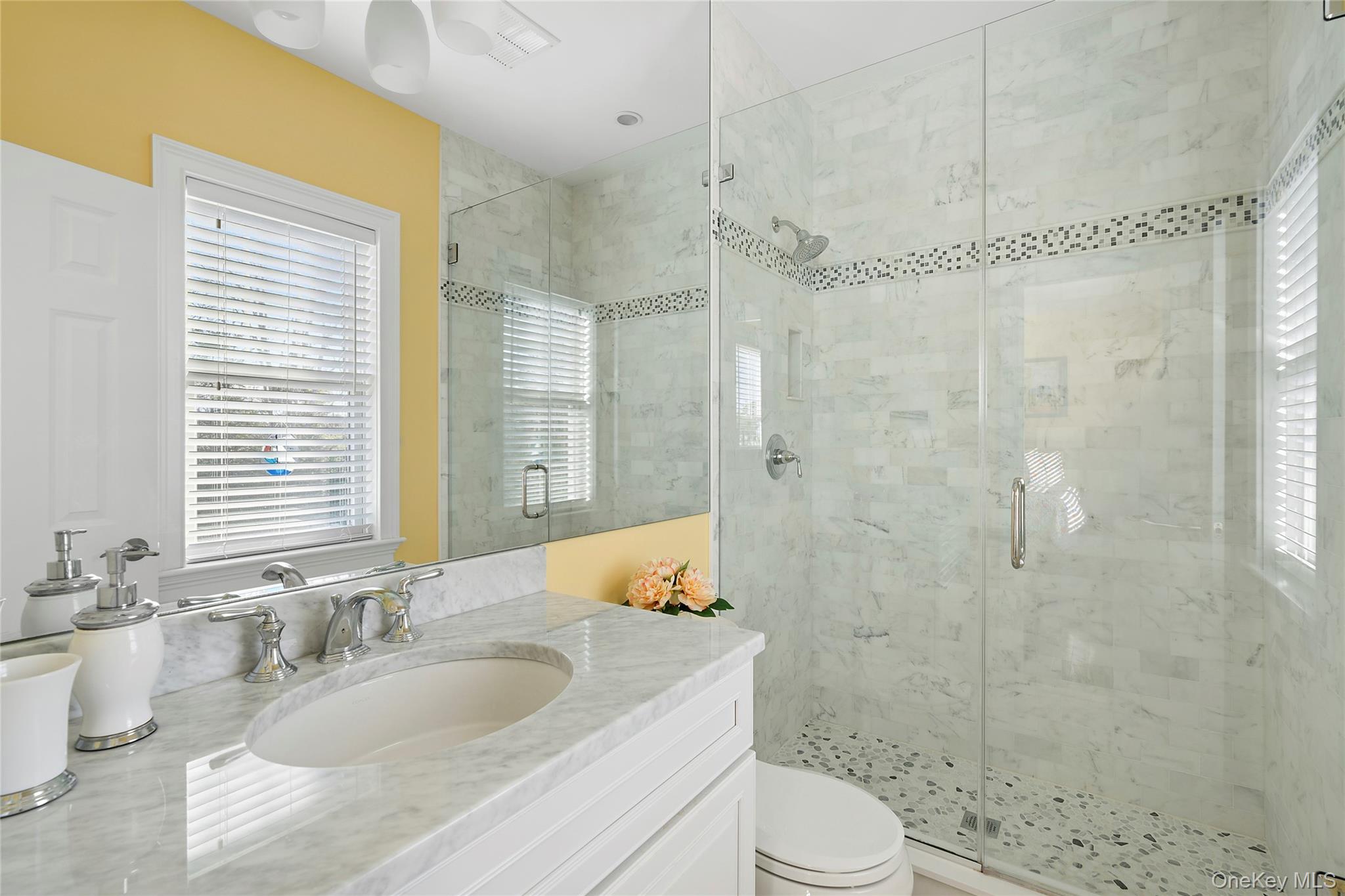 106 E Tiana Road, Hampton Bays, NY 11946