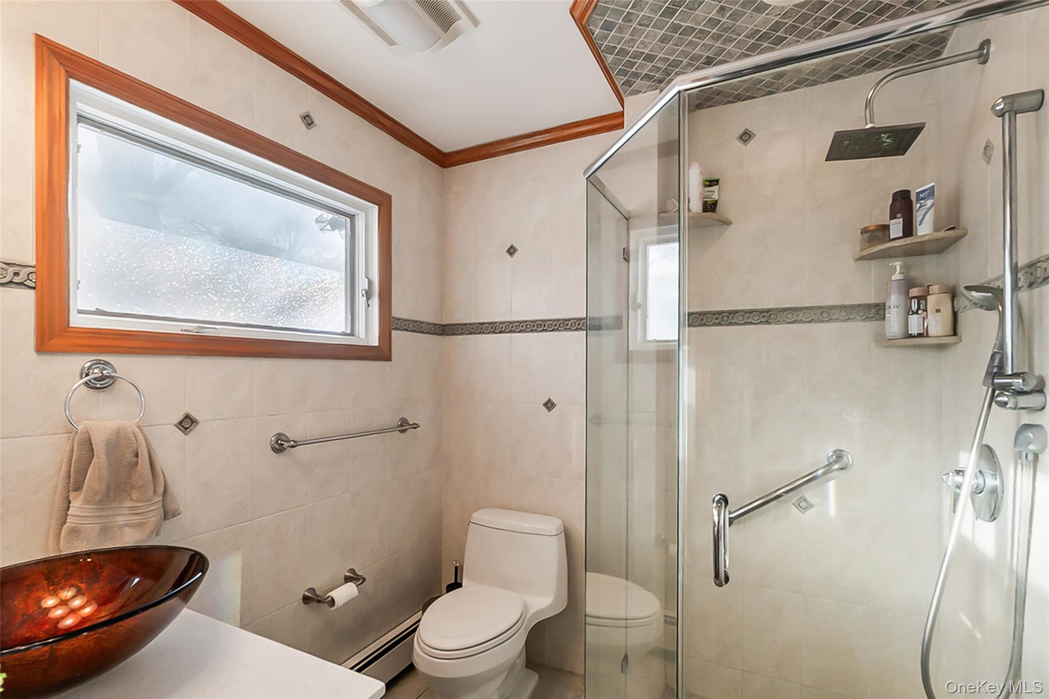 2 Henry Court, Nanuet, NY 10954