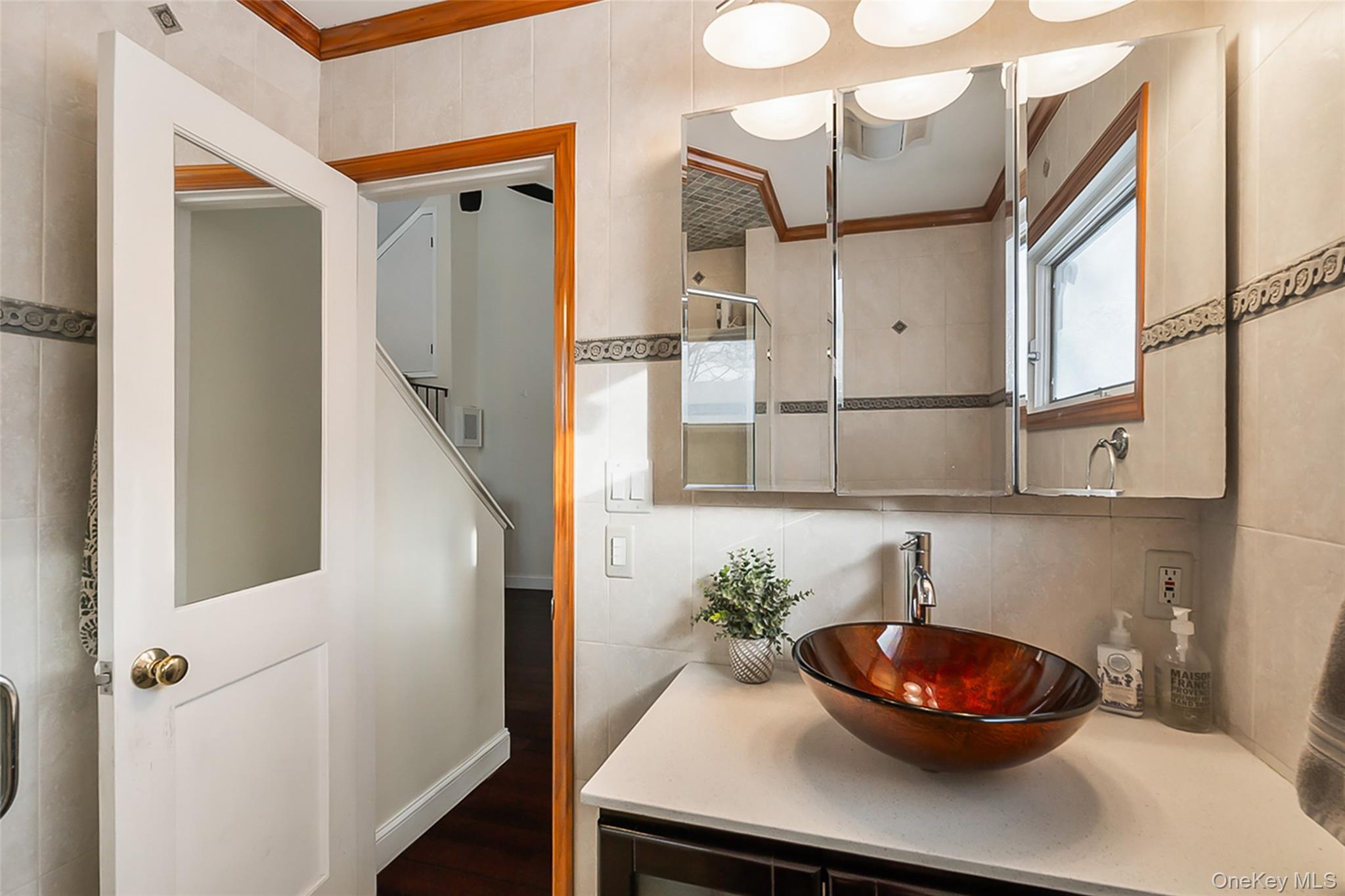 2 Henry Court, Nanuet, NY 10954