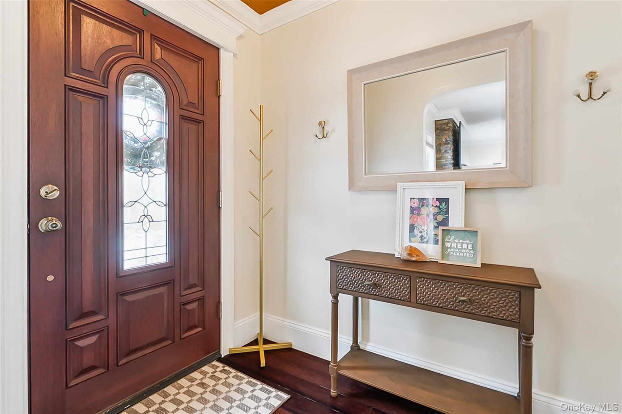 2 Henry Court, Nanuet, NY 10954