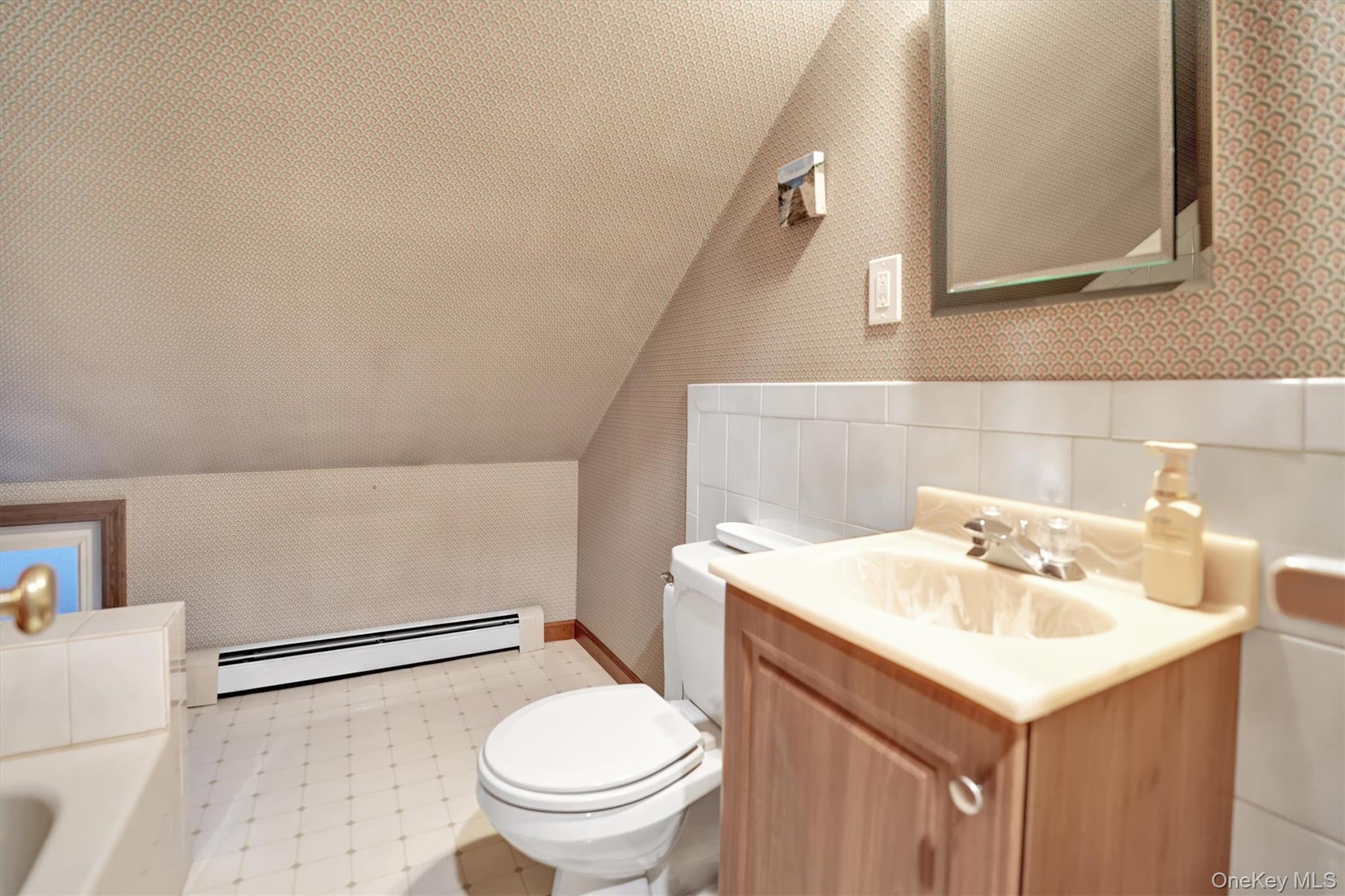 43 Ribbon Lane, Wantagh, NY 11793