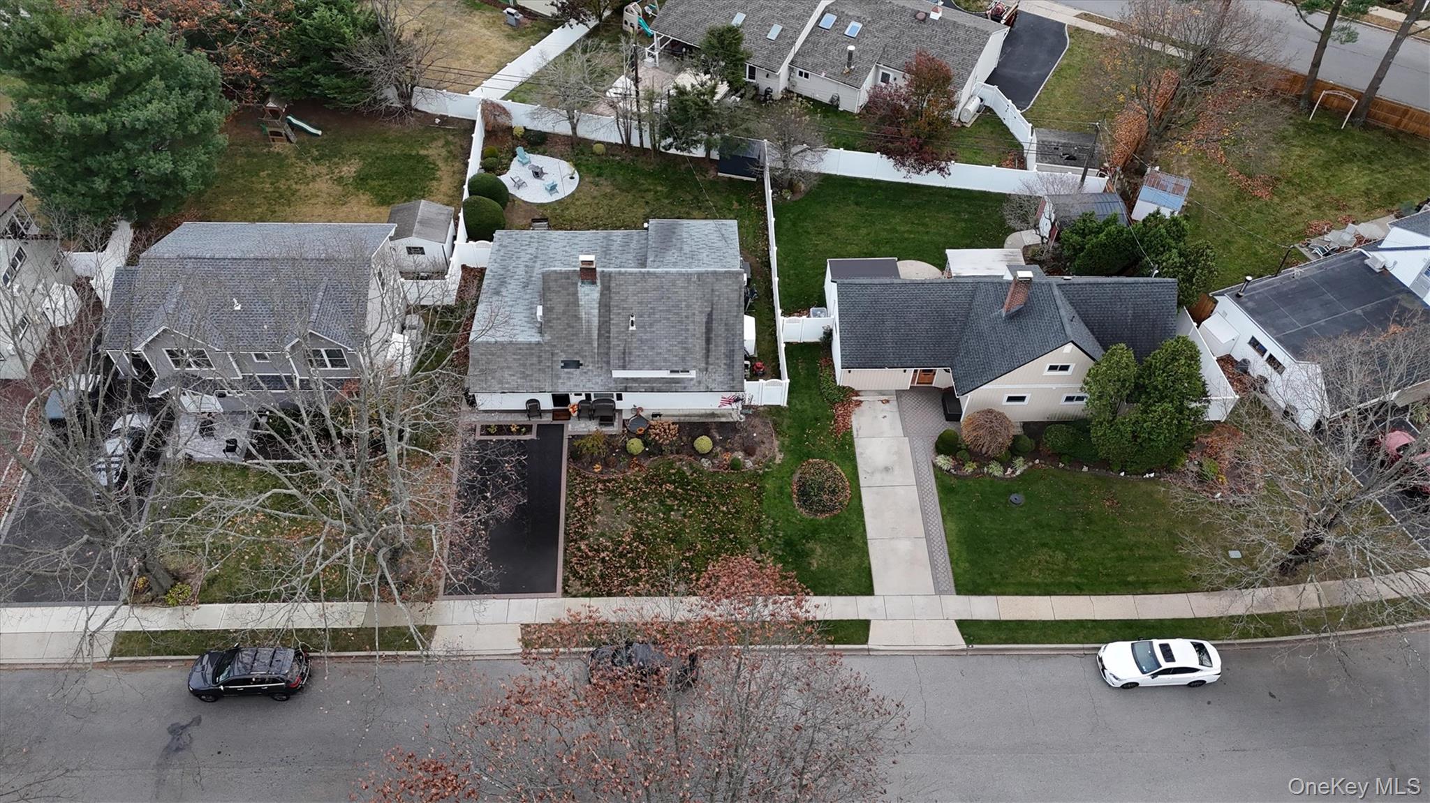 43 Ribbon Lane, Wantagh, NY 11793