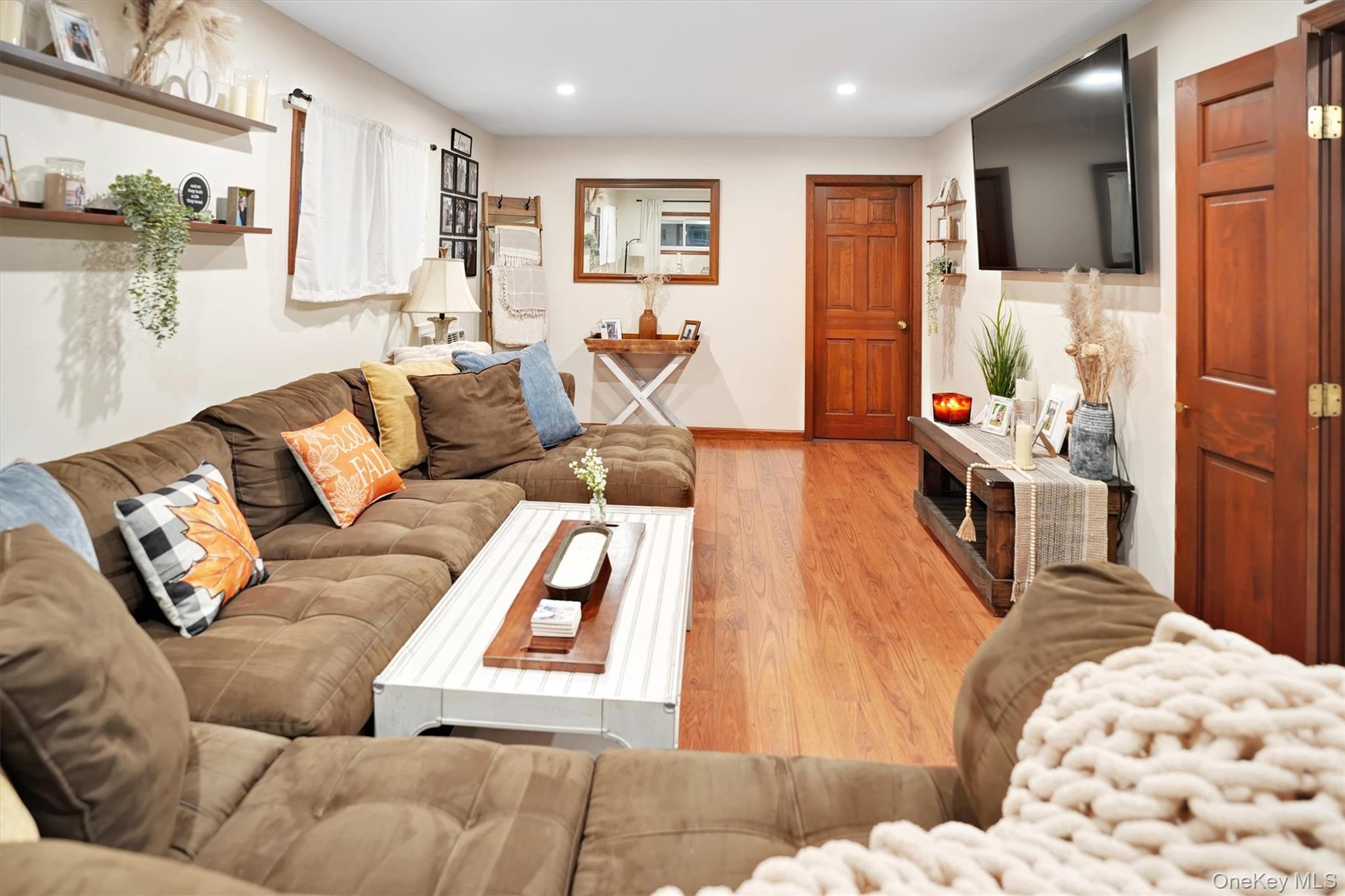 43 Ribbon Lane, Wantagh, NY 11793