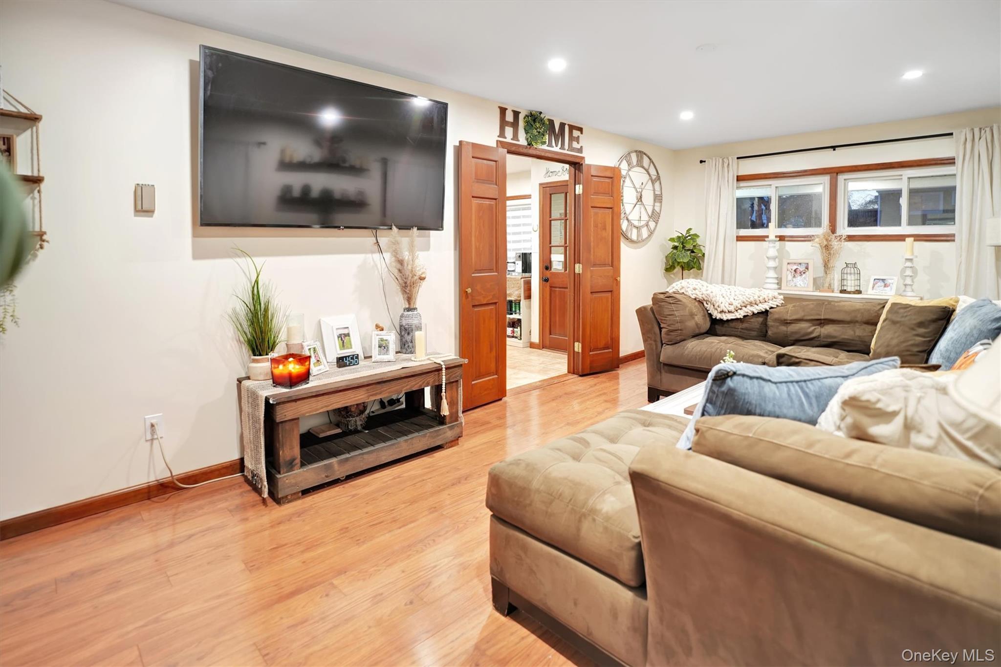 43 Ribbon Lane, Wantagh, NY 11793