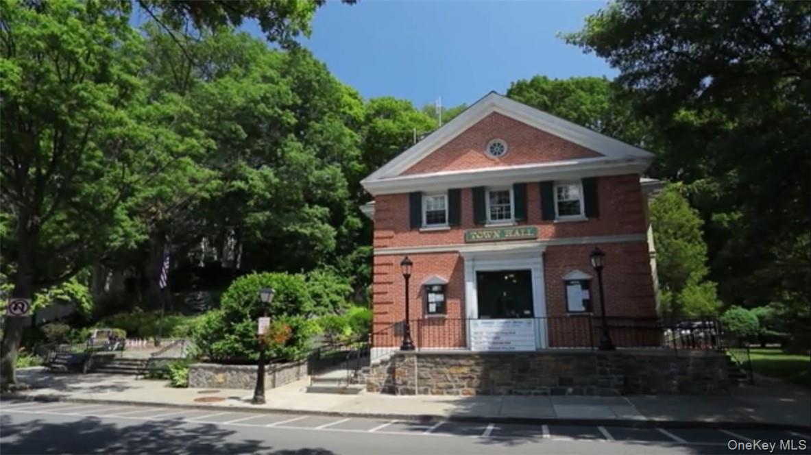 55 1ST Street # 110, Pelham, NY 10803