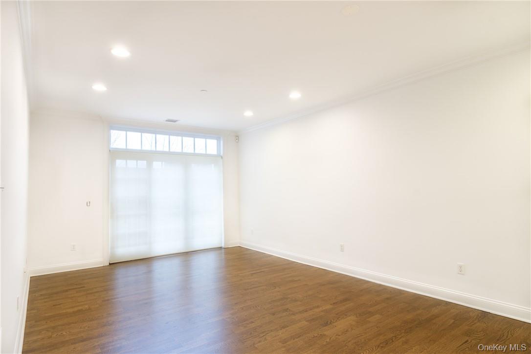 55 1ST Street # 110, Pelham, NY 10803