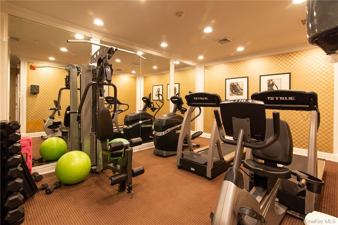 55 1ST Street # 110, Pelham, NY 10803