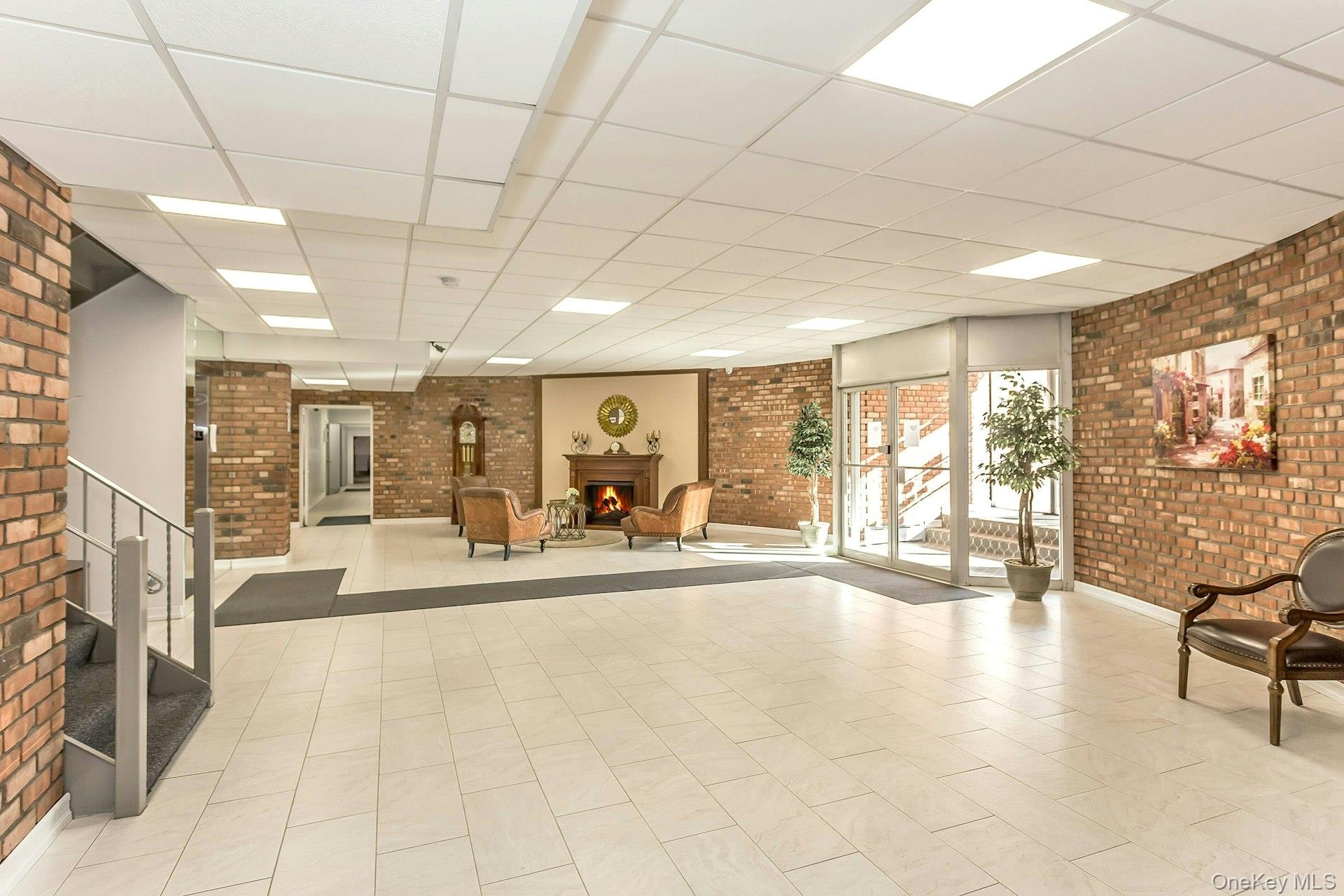 75 Noble # 121, Lynbrook, NY 11563