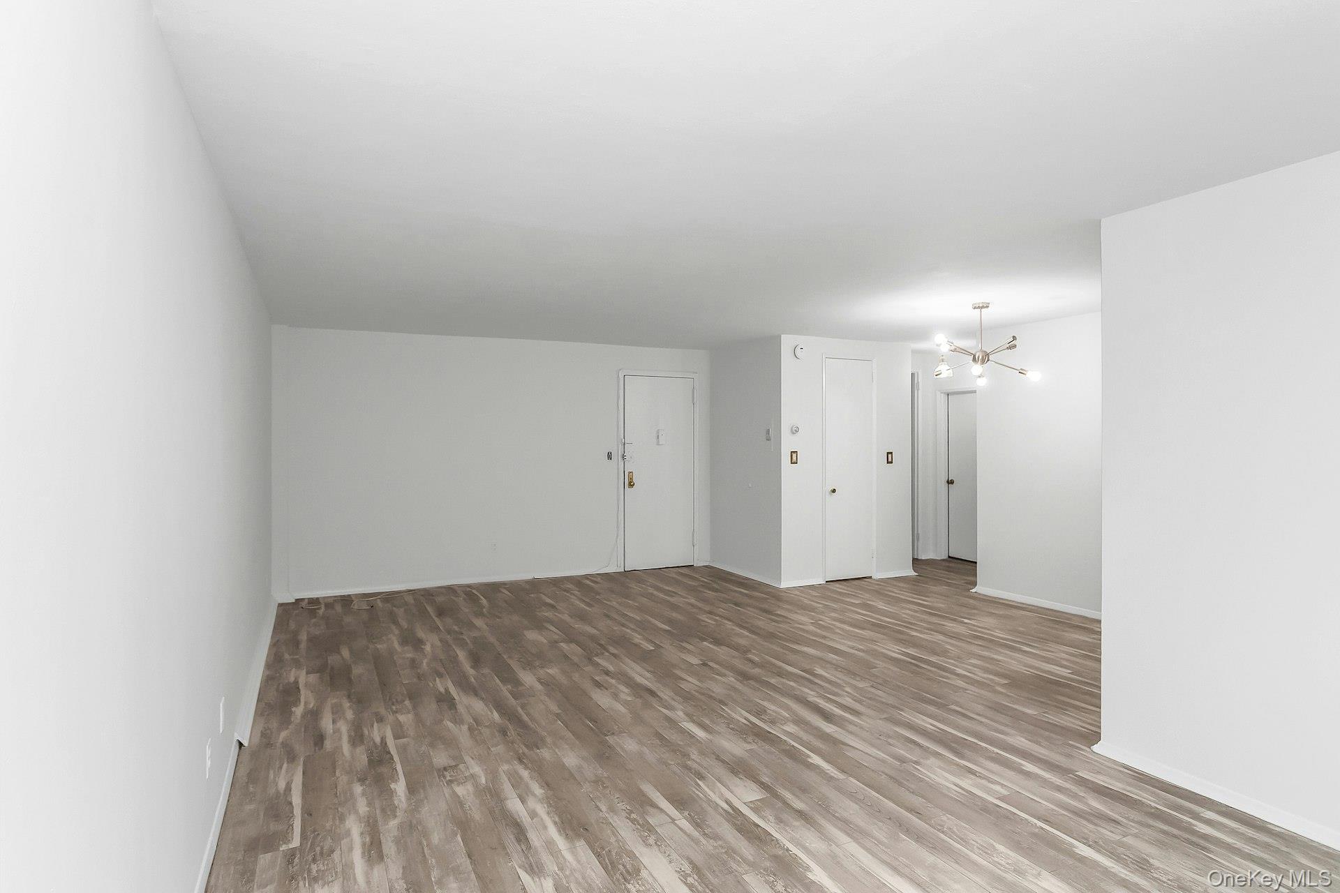 75 Noble # 121, Lynbrook, NY 11563