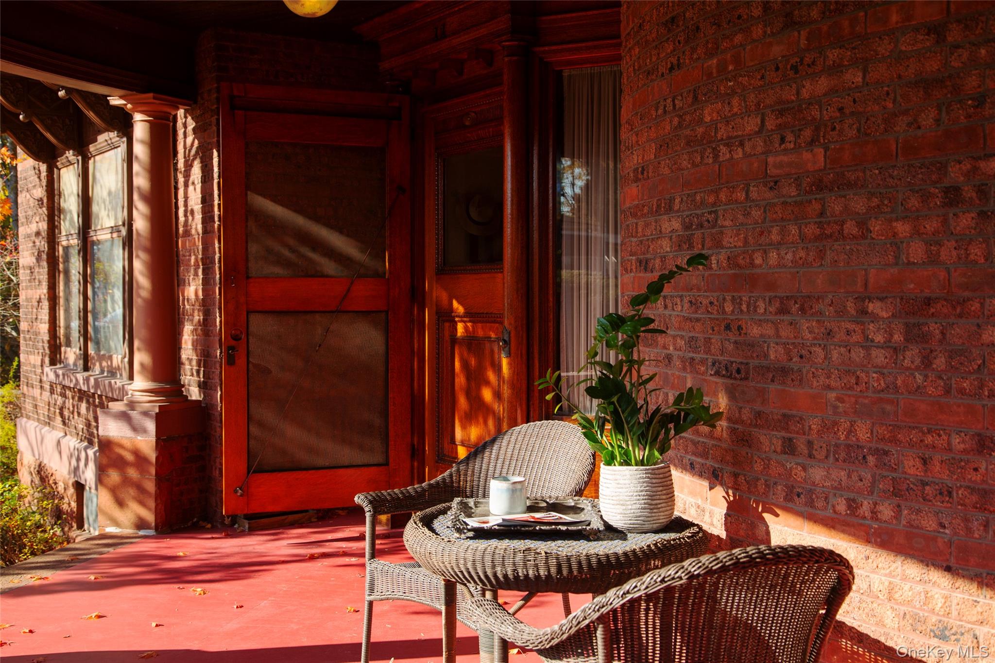 77 W Chestnut Street, Kingston, NY 12401