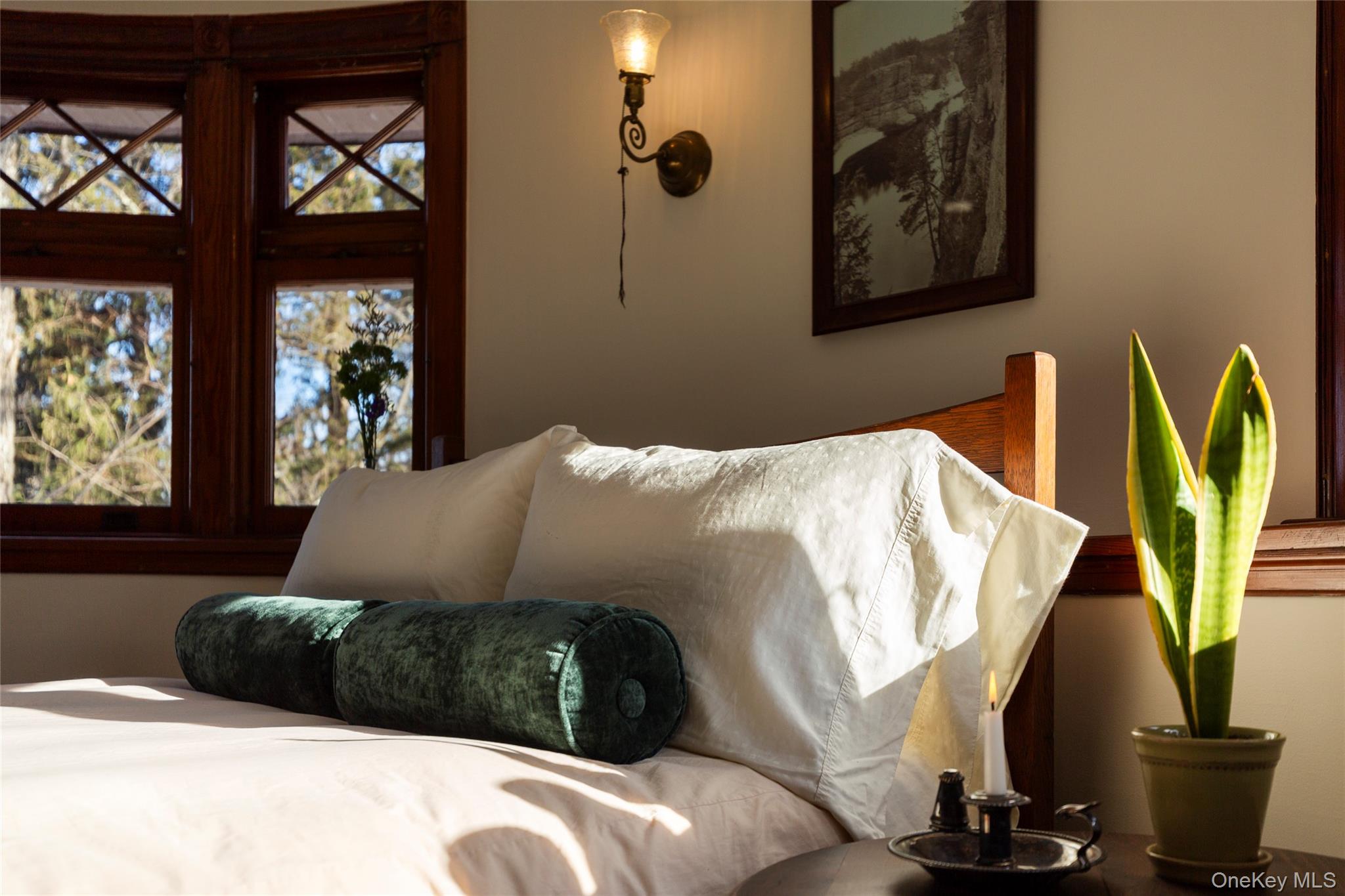 77 W Chestnut Street, Kingston, NY 12401