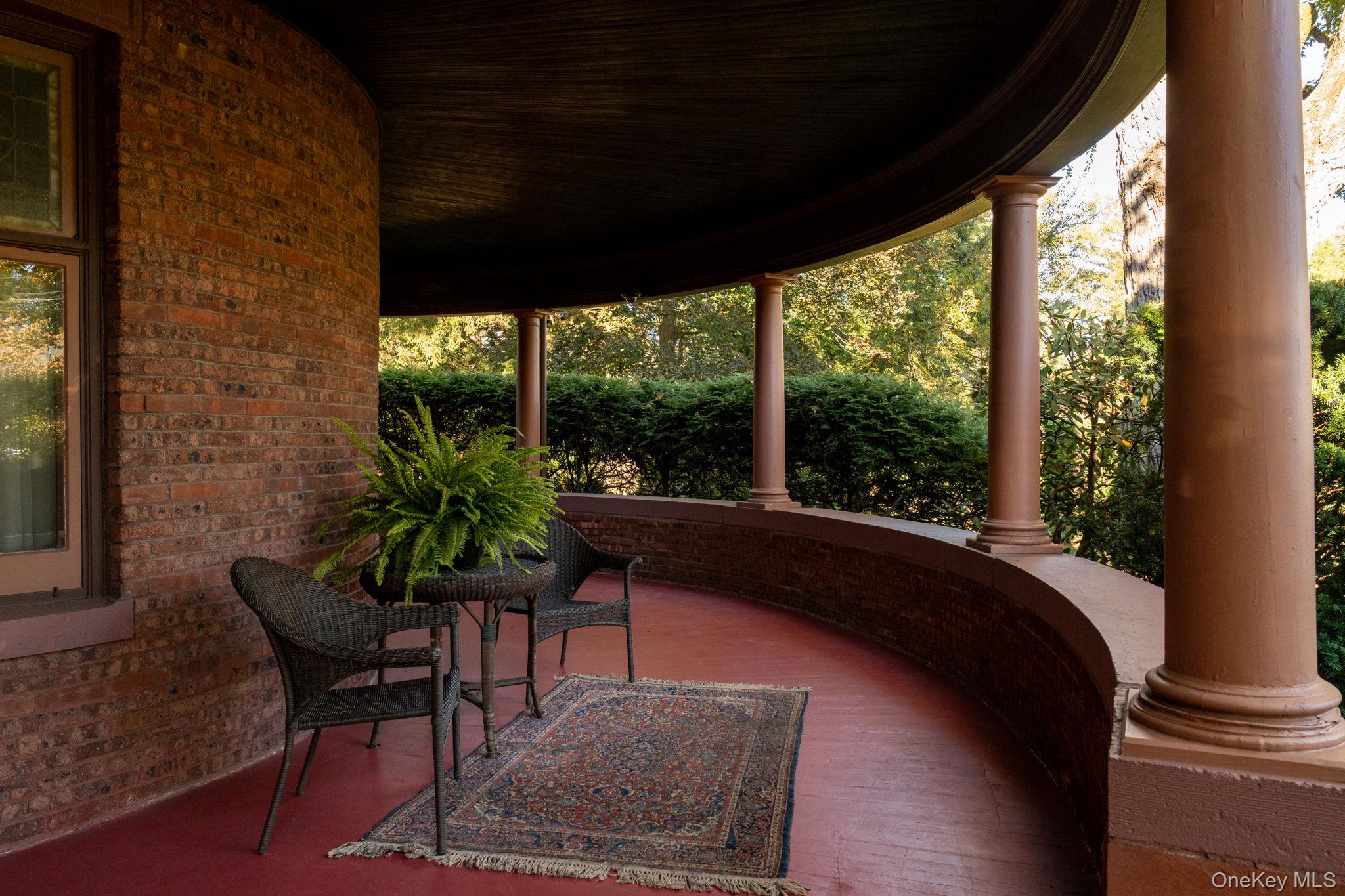 77 W Chestnut Street, Kingston, NY 12401