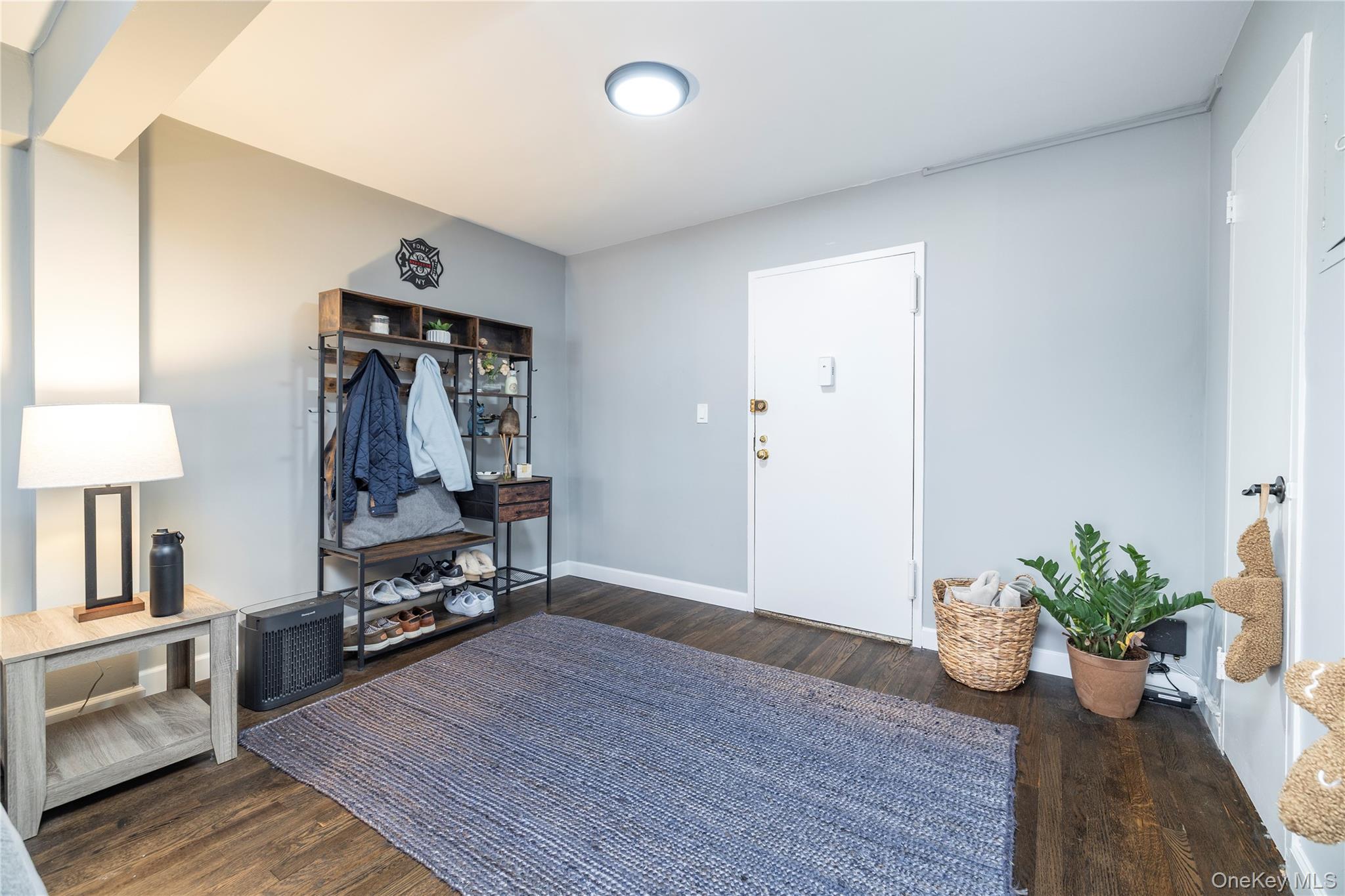 280 Guy Lombardo Avenue # 3D, Freeport, NY 11520