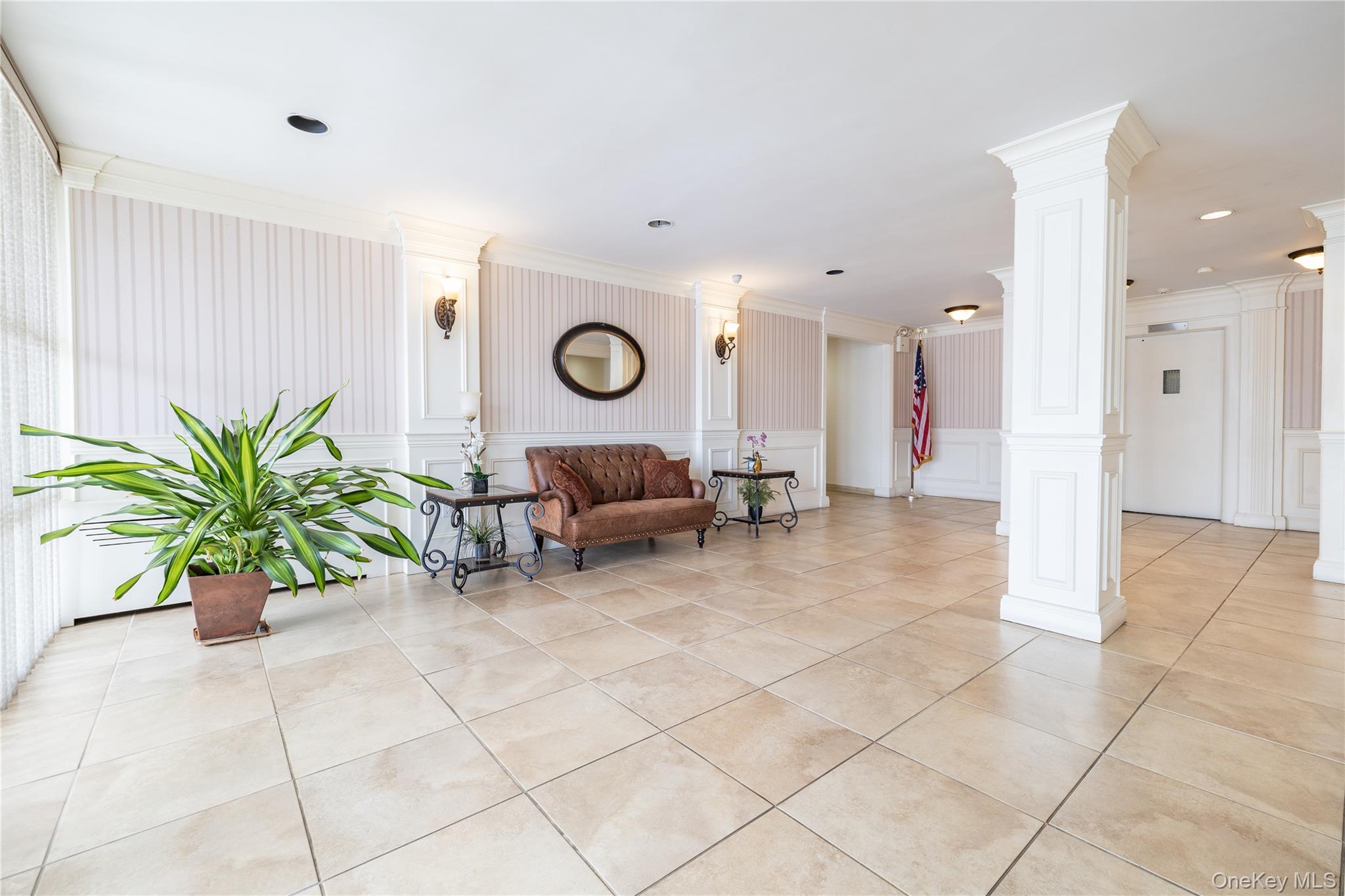 280 Guy Lombardo Avenue # 3D, Freeport, NY 11520