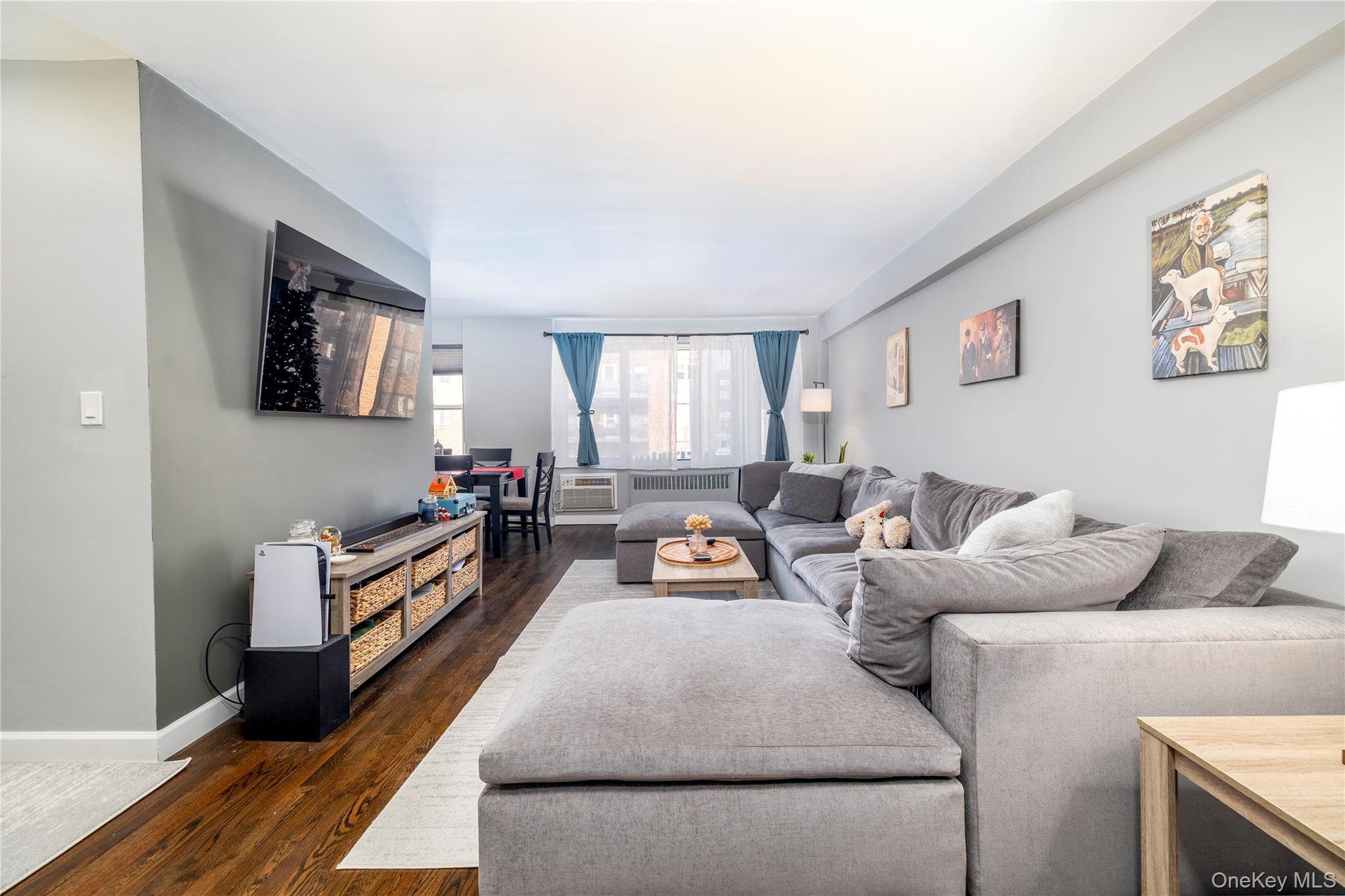 280 Guy Lombardo Avenue # 3D, Freeport, NY 11520