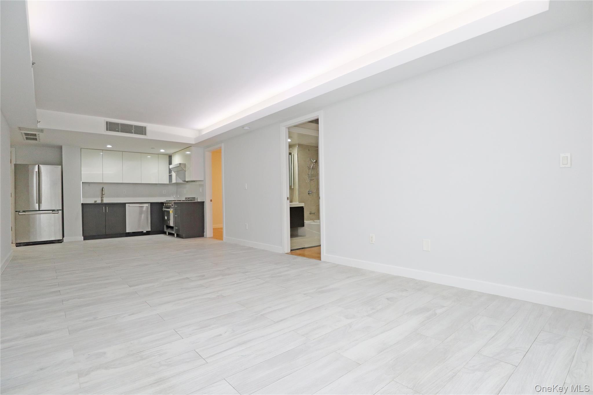 15815 Union Turnpike # 3B, Fresh Meadows, NY 11366