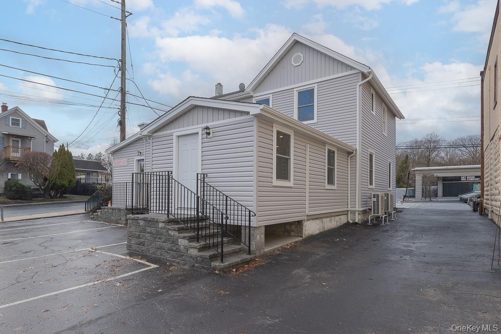 72 S Main St, New City, NY 10956