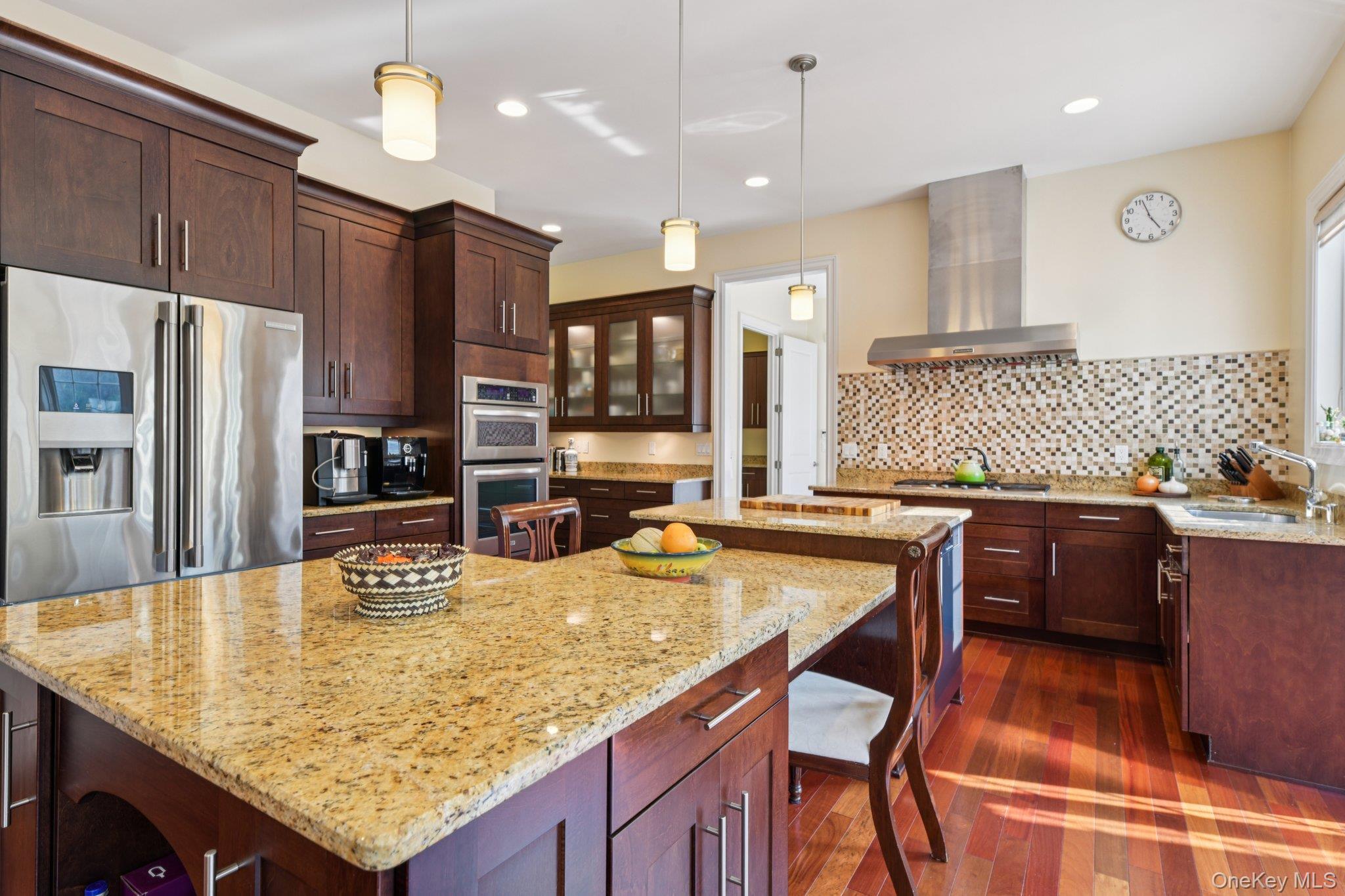 4 Celestial Court, Saint James, NY 11780