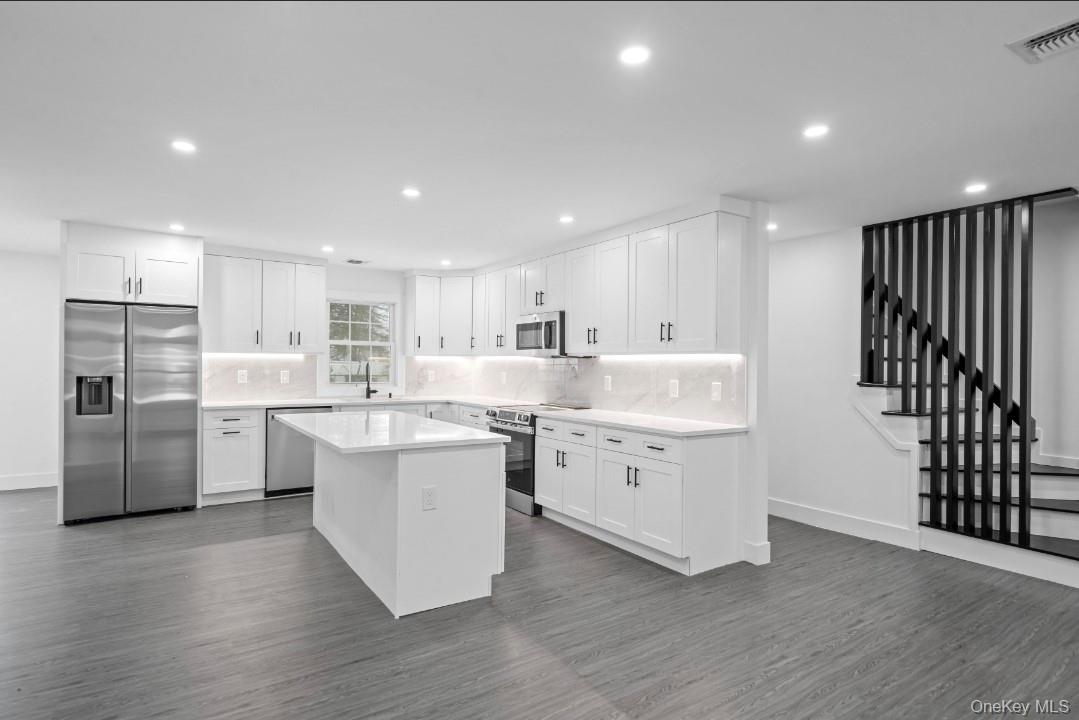 200 Irish Lane, Islip Terrace, NY 11752