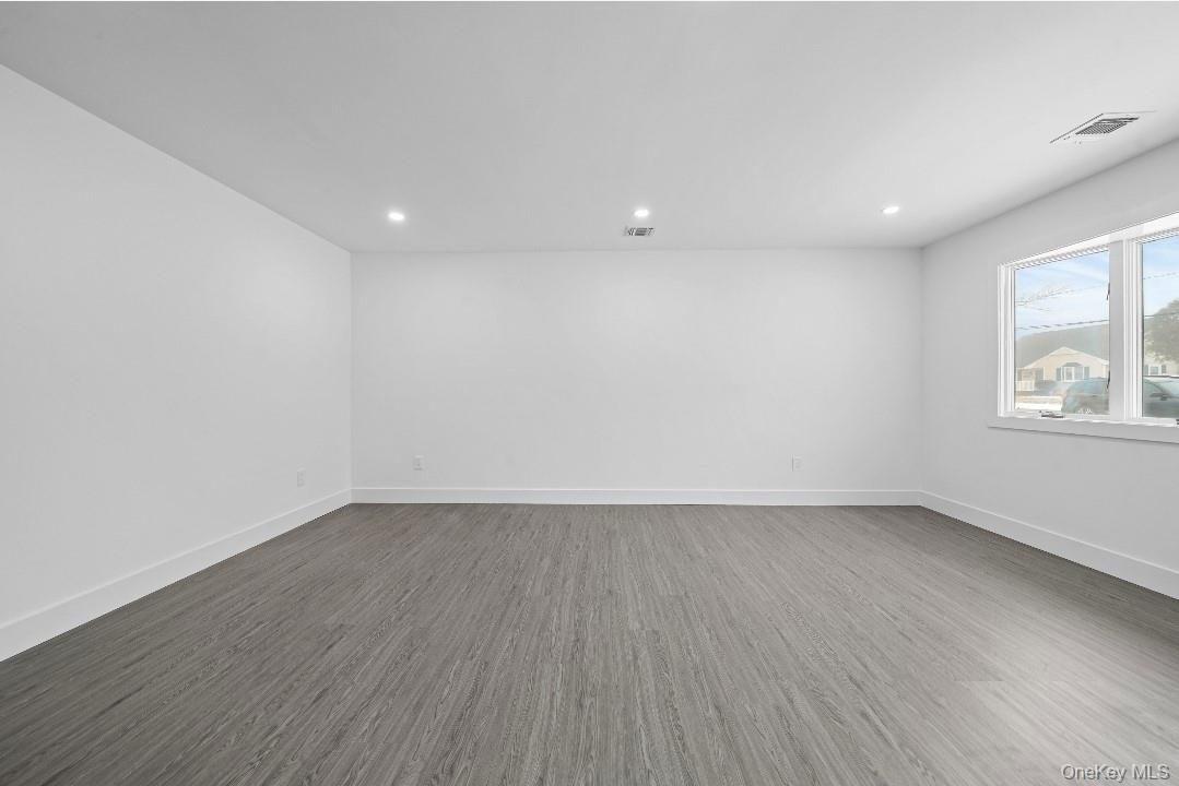 200 Irish Lane, Islip Terrace, NY 11752