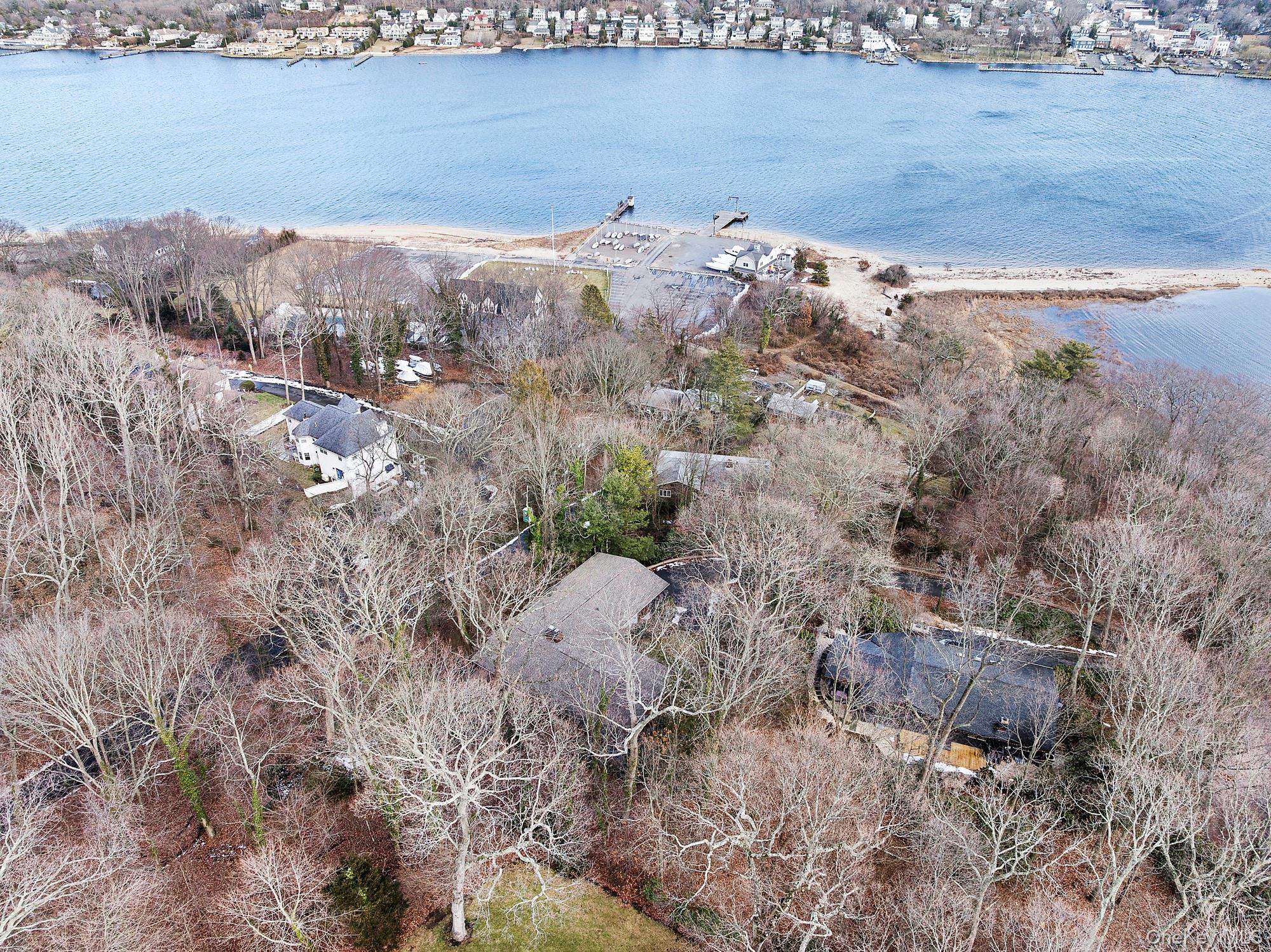 41 Spring Hollow Road, Centerport, NY 11721