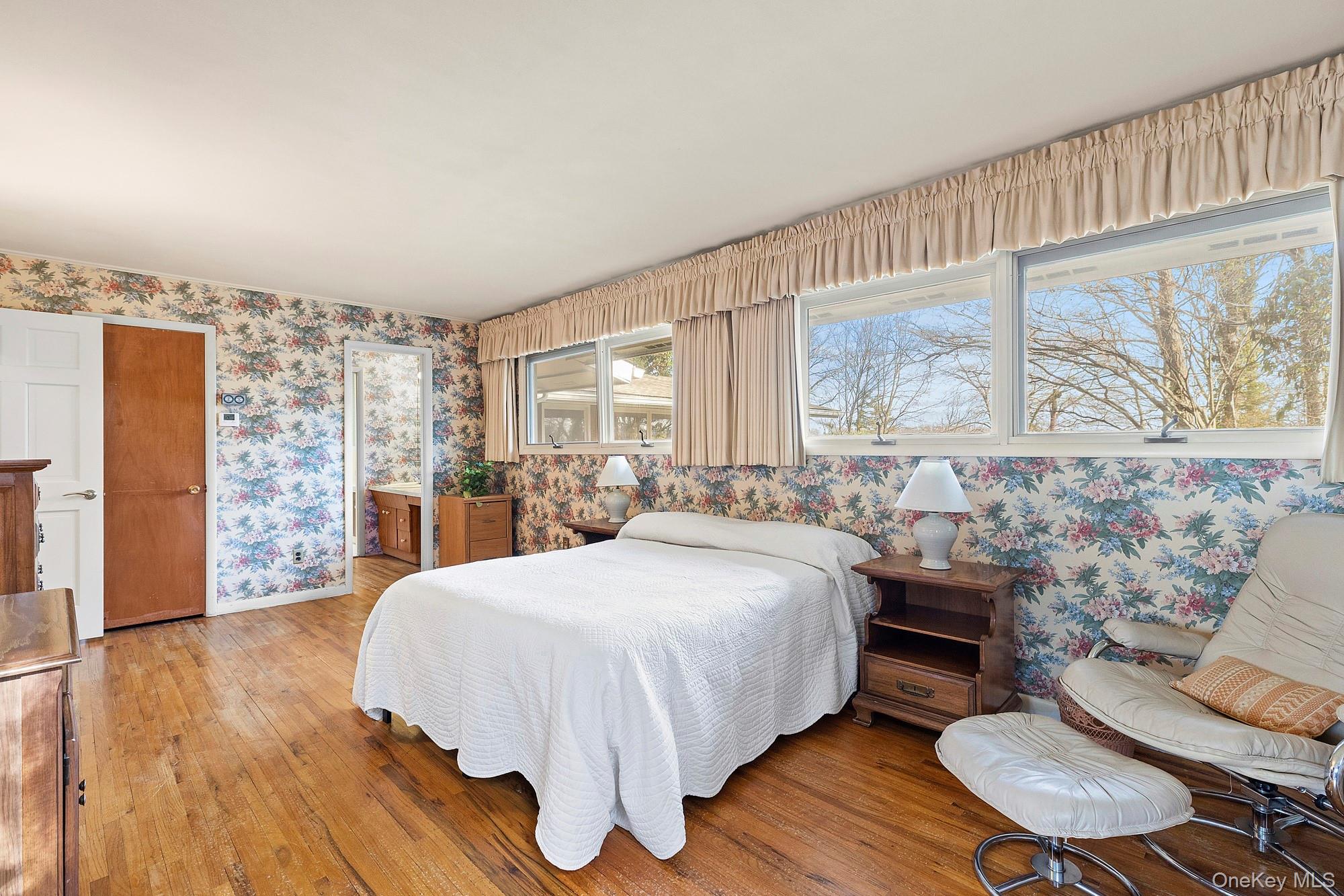 41 Spring Hollow Road, Centerport, NY 11721