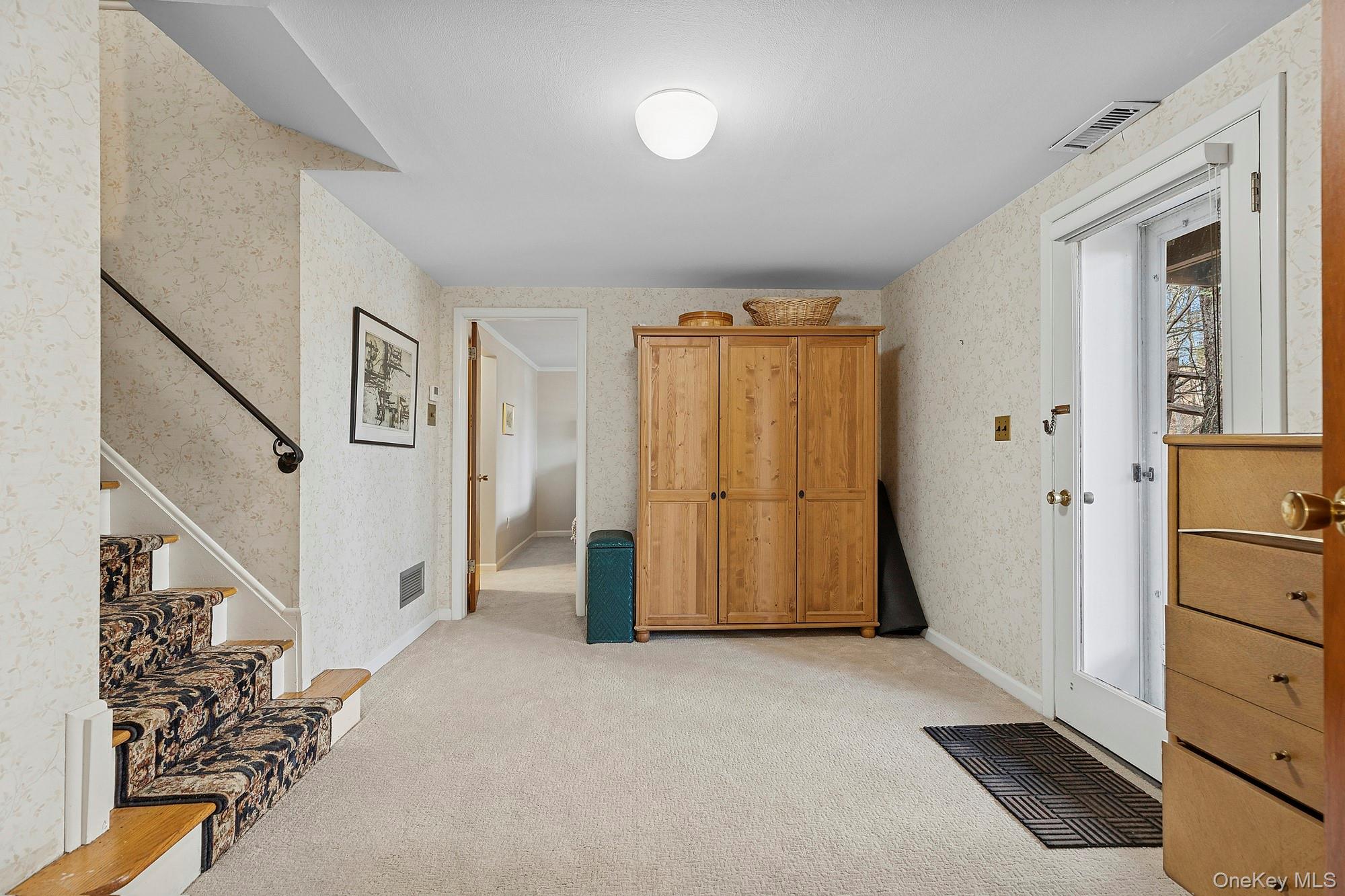 41 Spring Hollow Road, Centerport, NY 11721