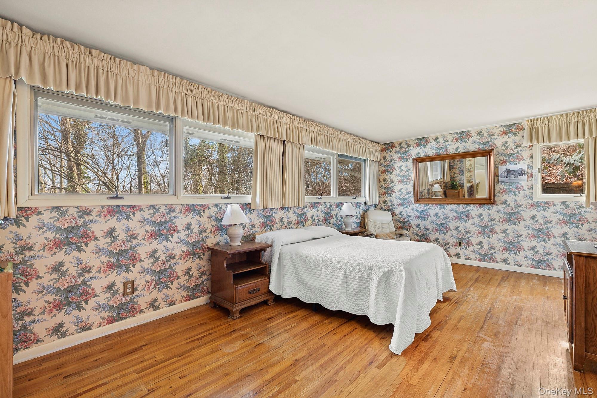 41 Spring Hollow Road, Centerport, NY 11721