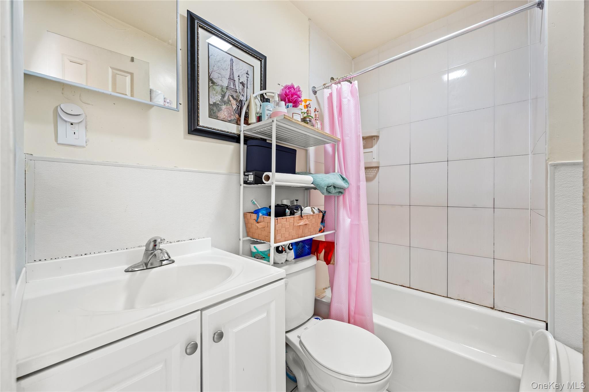 131-44 40th Road, Flushing, NY 11354