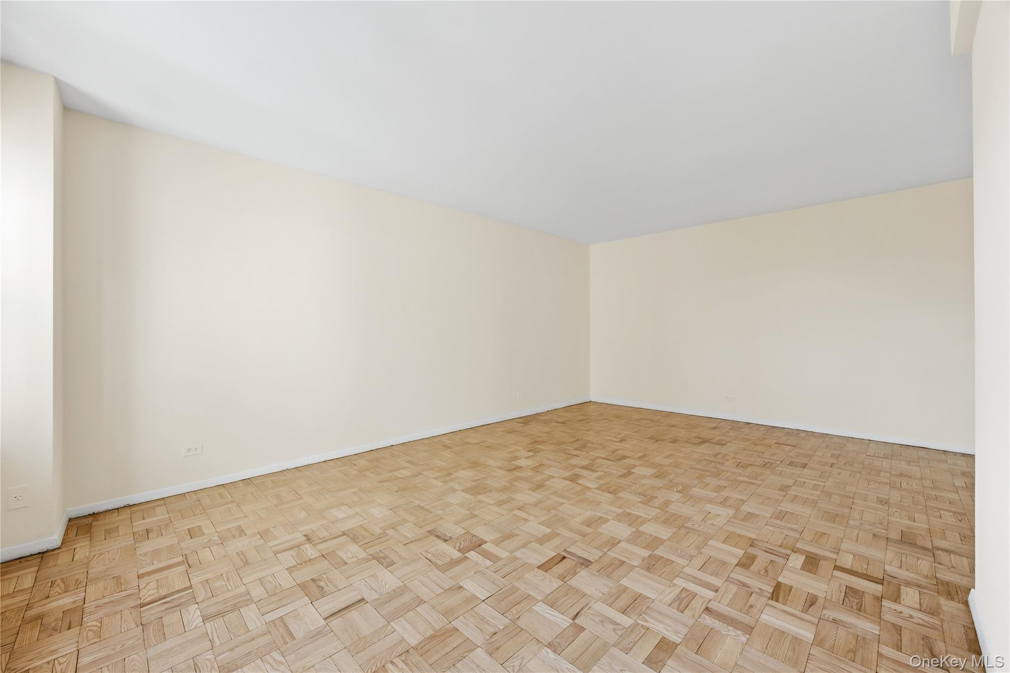 110-45 Queens Blvd # 719, Forest Hills, NY 11375