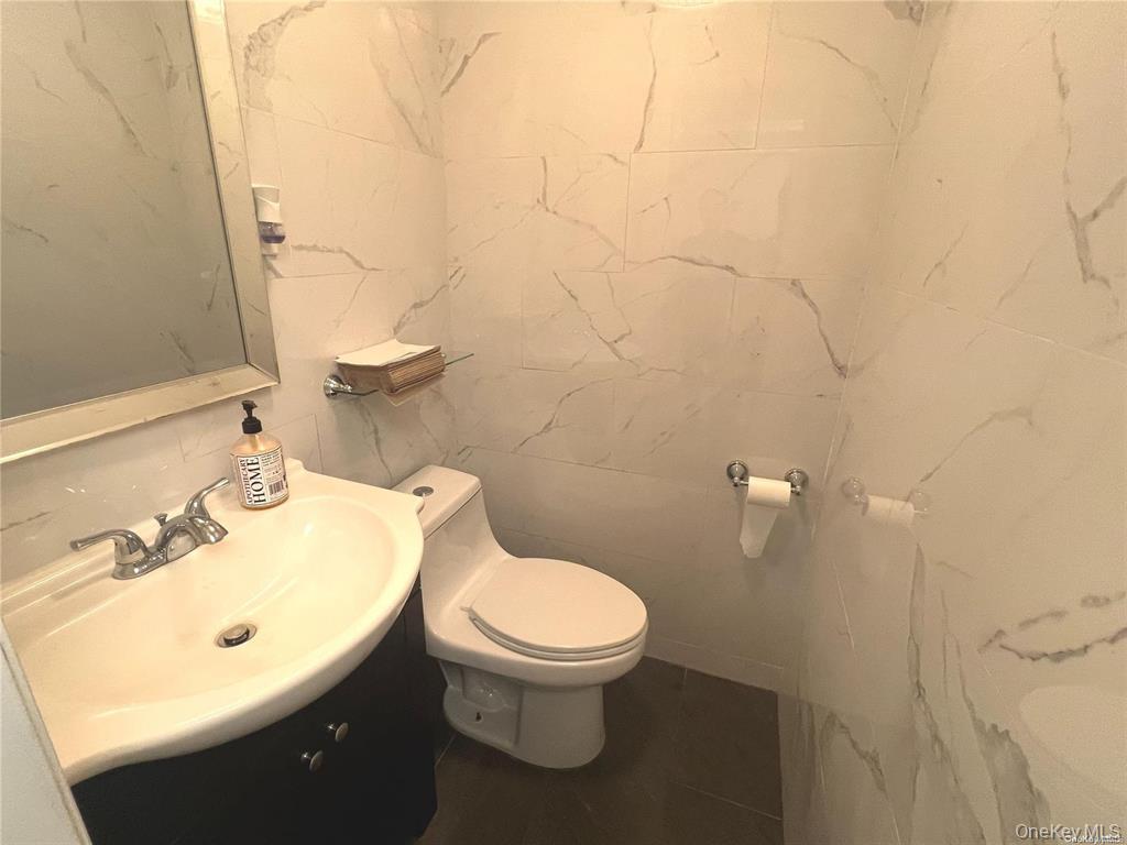 534 Merrick Road # A, Lynbrook, NY 11563