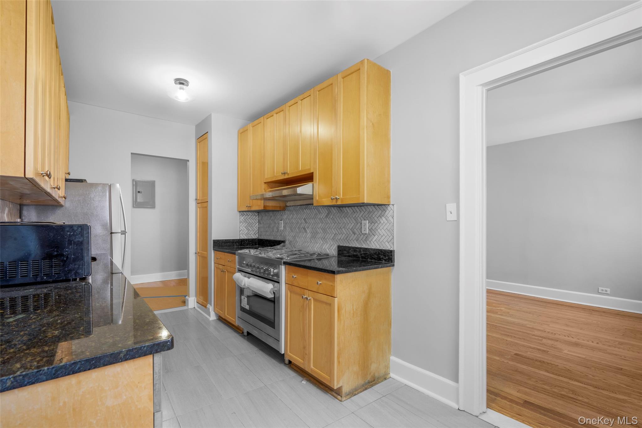 30 Windsor Terrace # 2H, White Plains, NY 10601