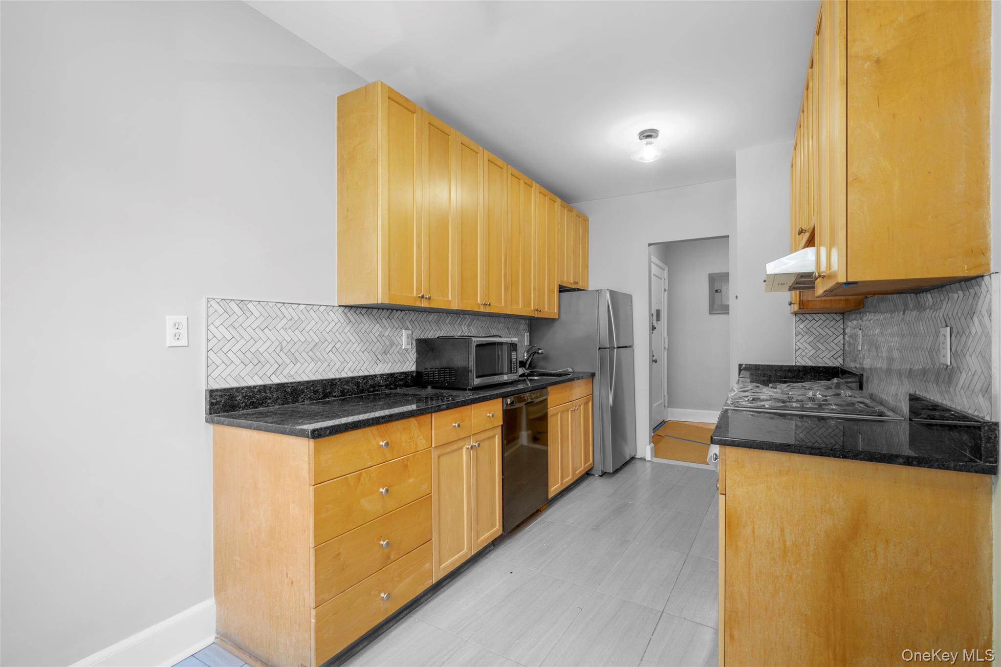 30 Windsor Terrace # 2H, White Plains, NY 10601