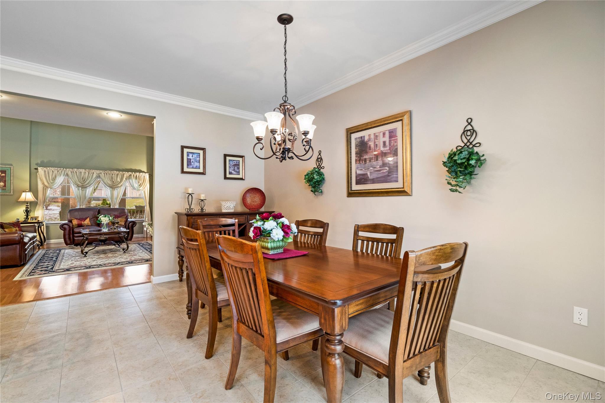 5 Newcastle Court, Riverhead, NY 11901