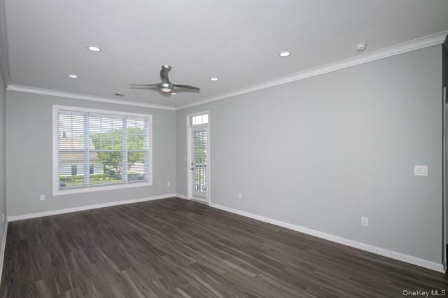 1 Charles Pond Drive # 05-522, Coram, NY 11727