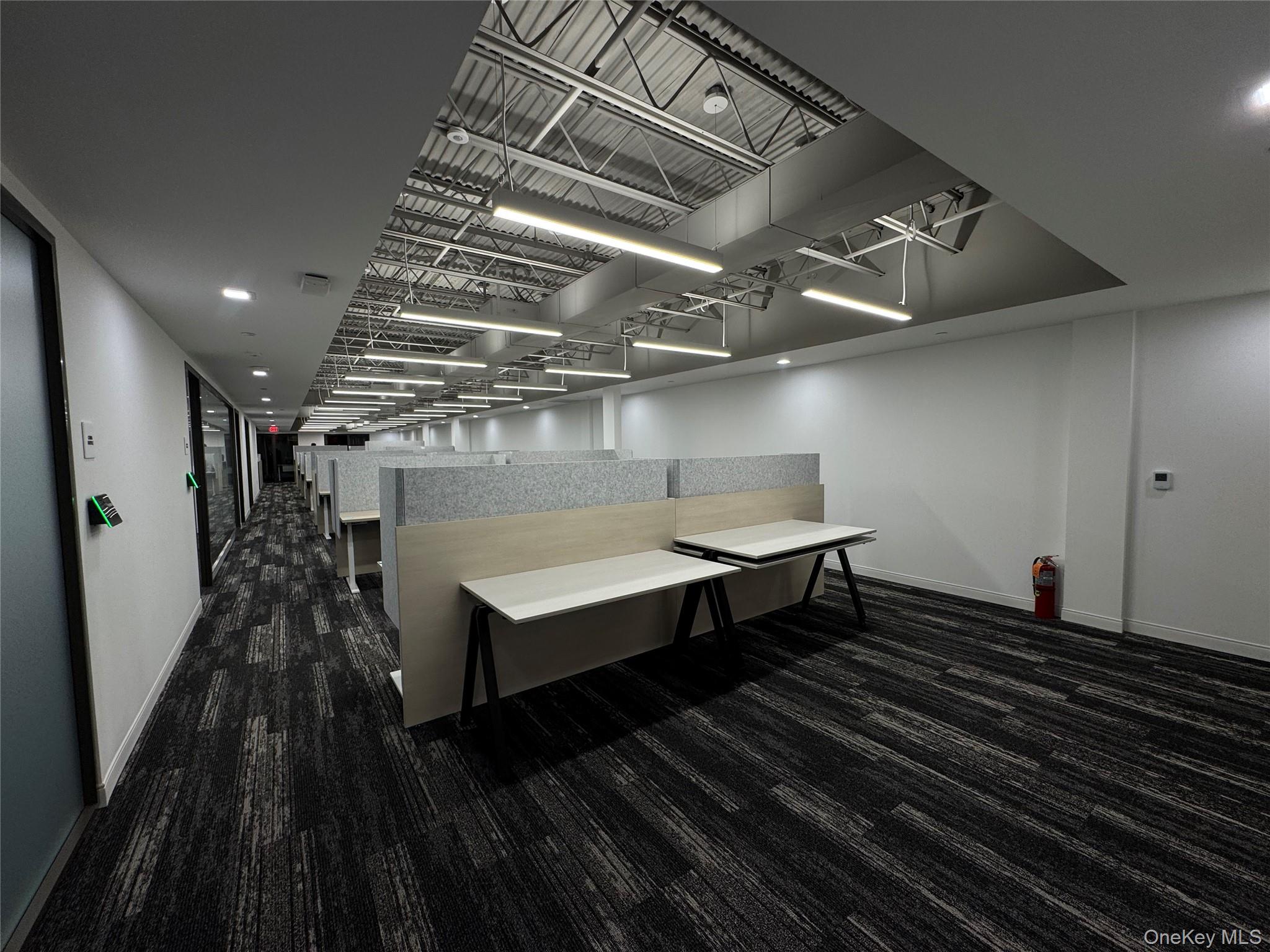 277 Northern Blvd # 2, Great Neck, NY 11021