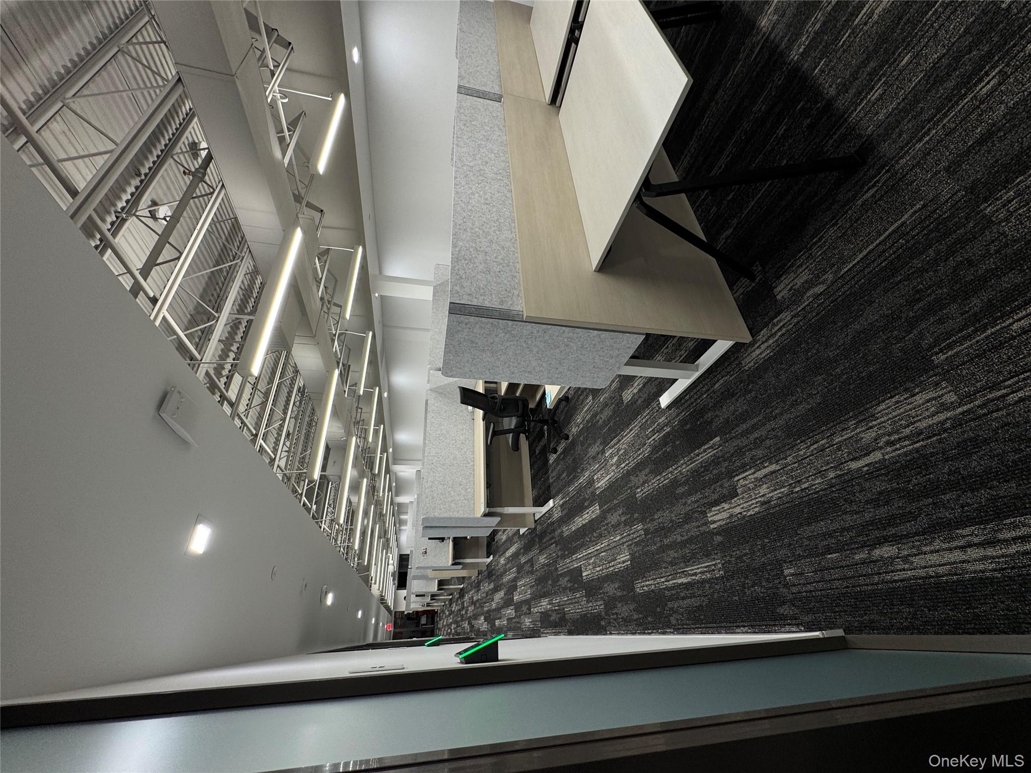 277 Northern Blvd # 2, Great Neck, NY 11021