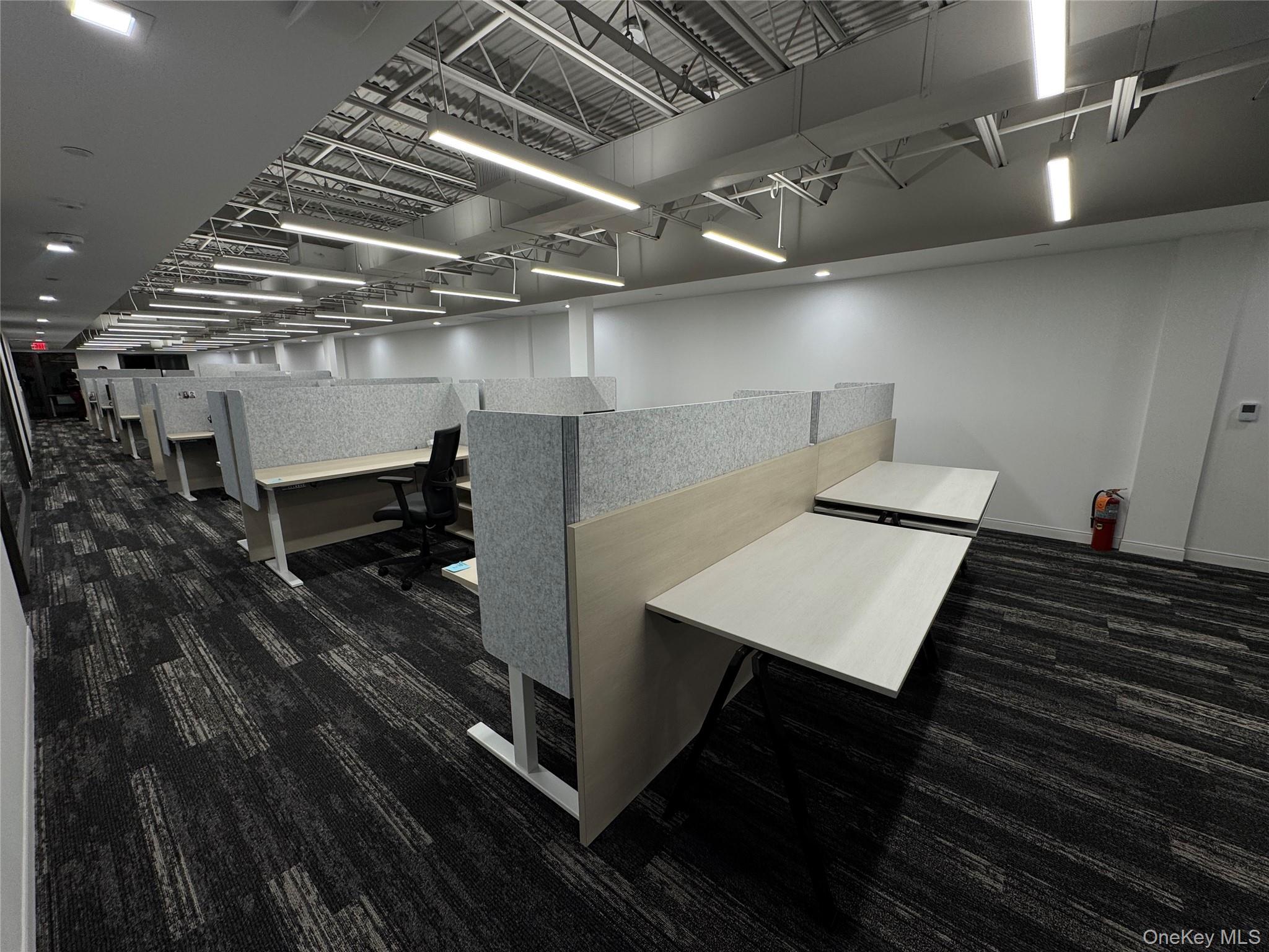 277 Northern Blvd # 2, Great Neck, NY 11021