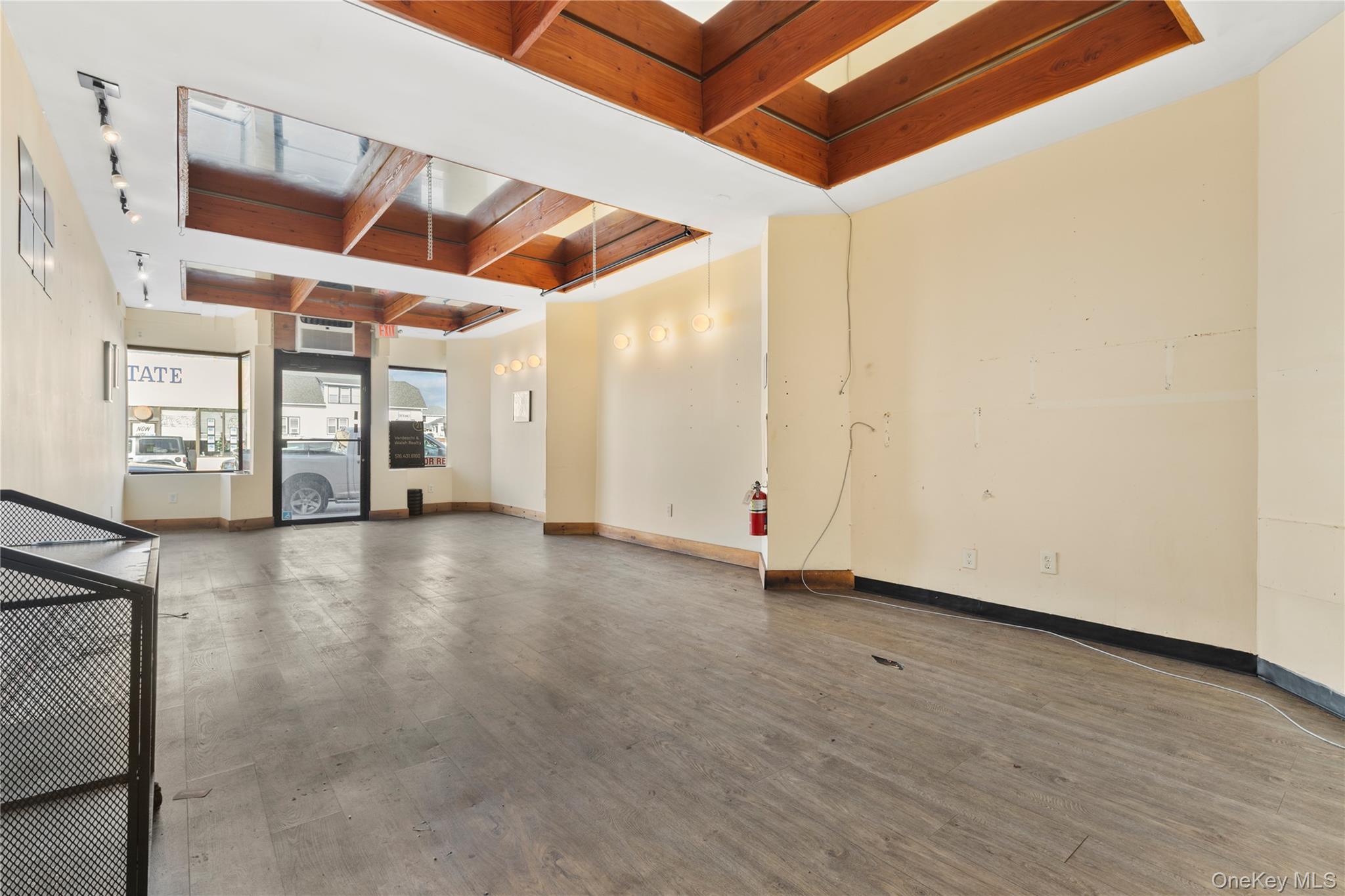 1048 W Beech Street, Long Beach, NY 11561