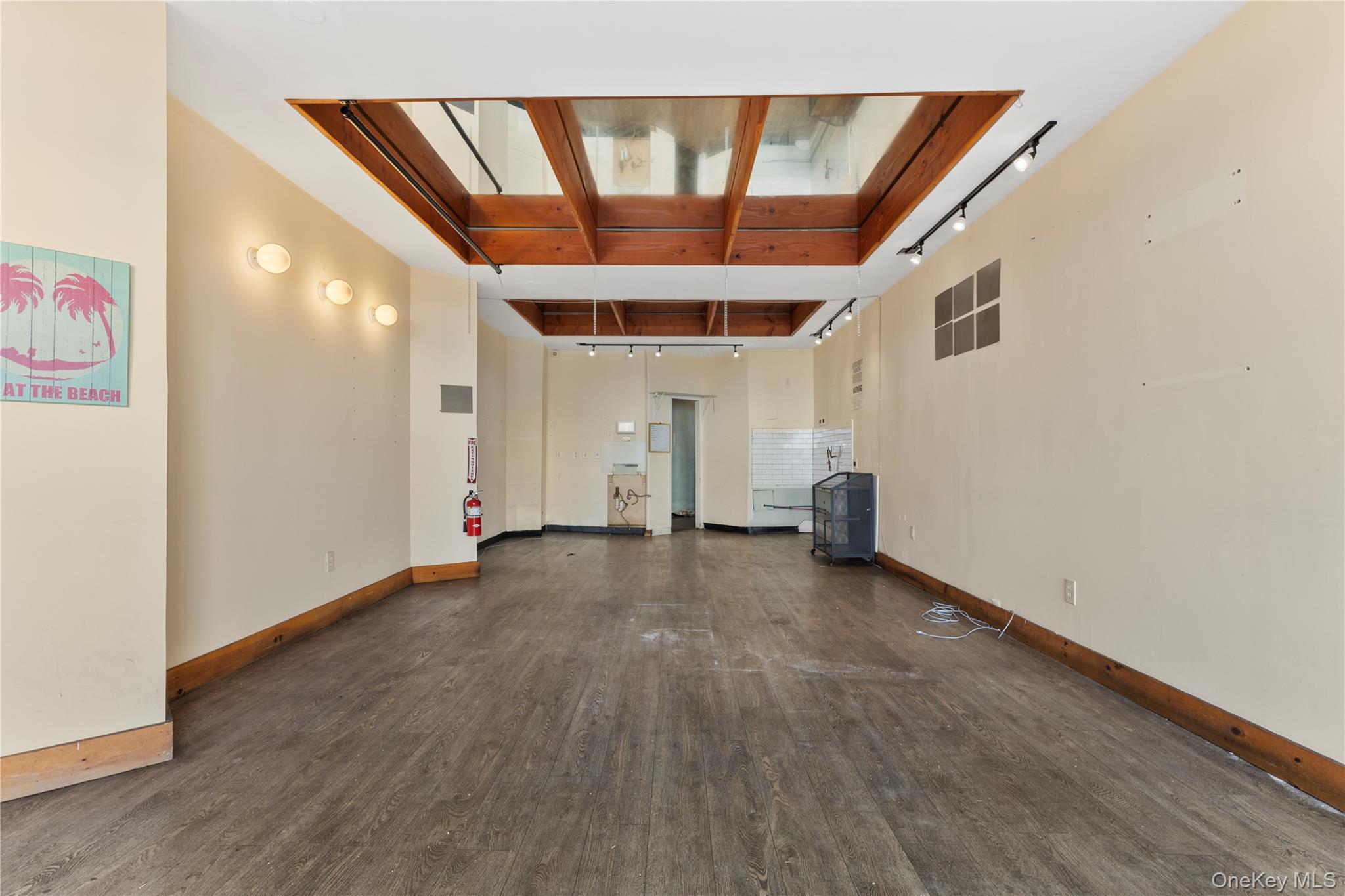 1048 W Beech Street, Long Beach, NY 11561