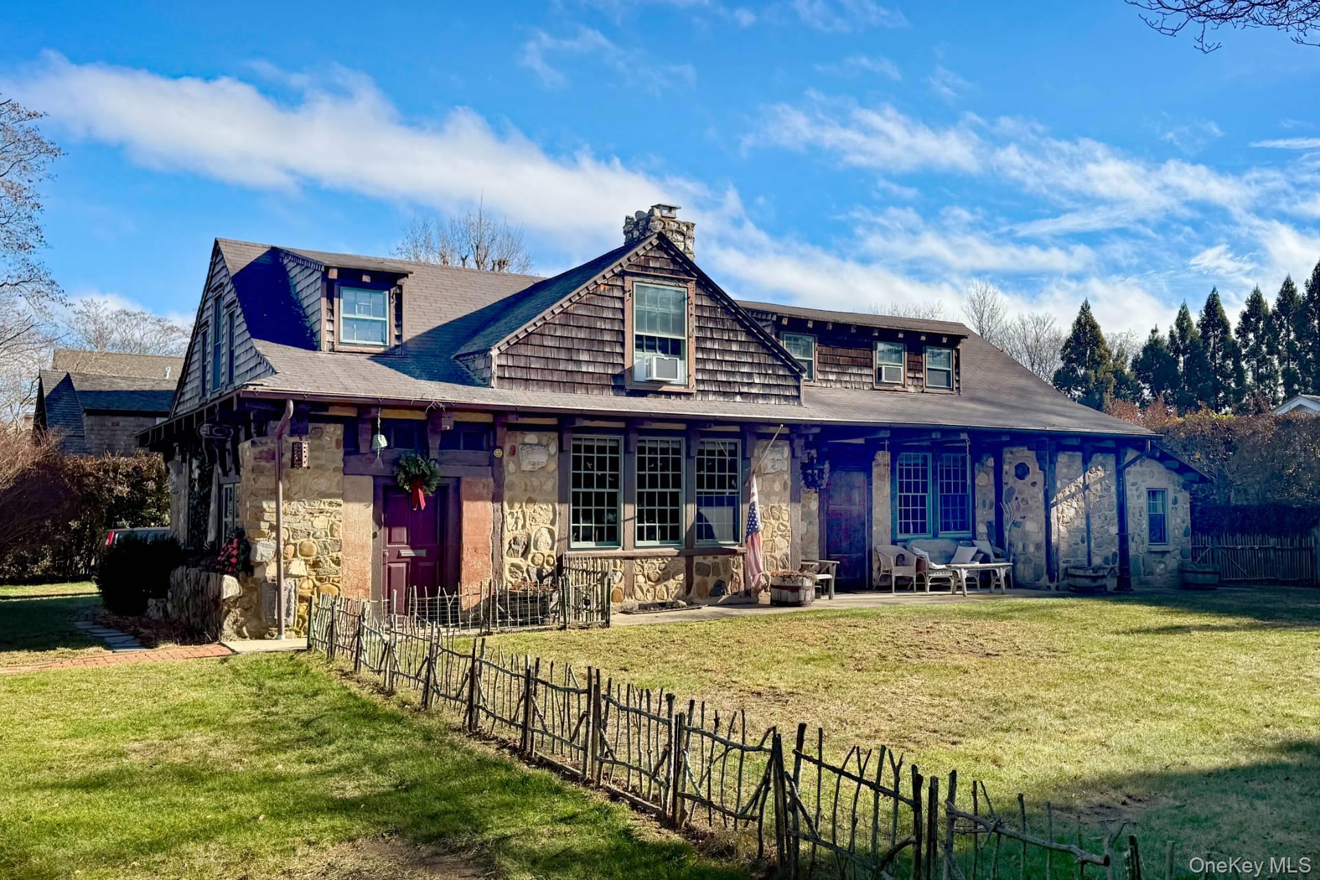 10 John Street, Southampton, NY 11968