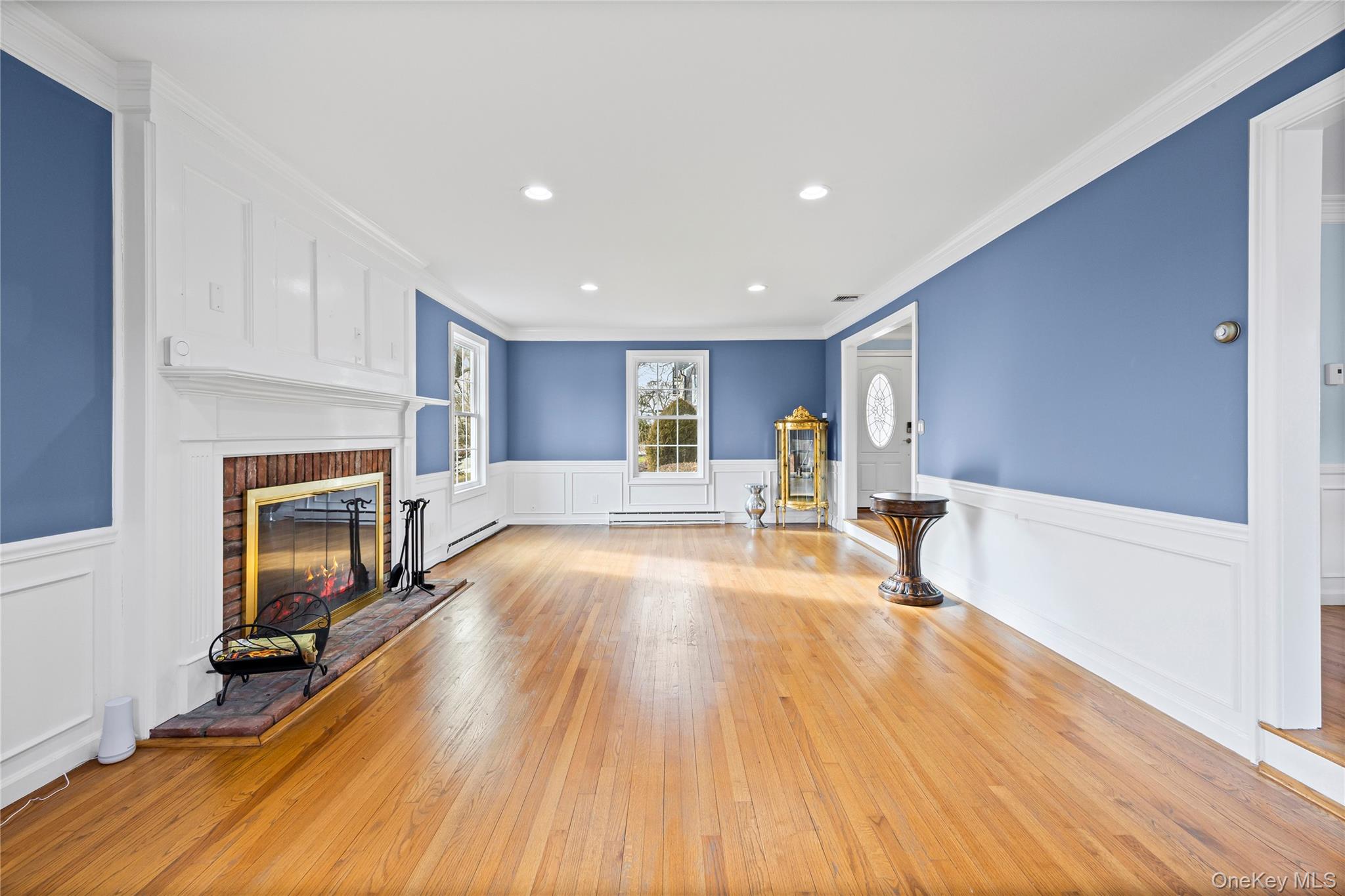 21 Seacliff Lane, Miller Place, NY 11764