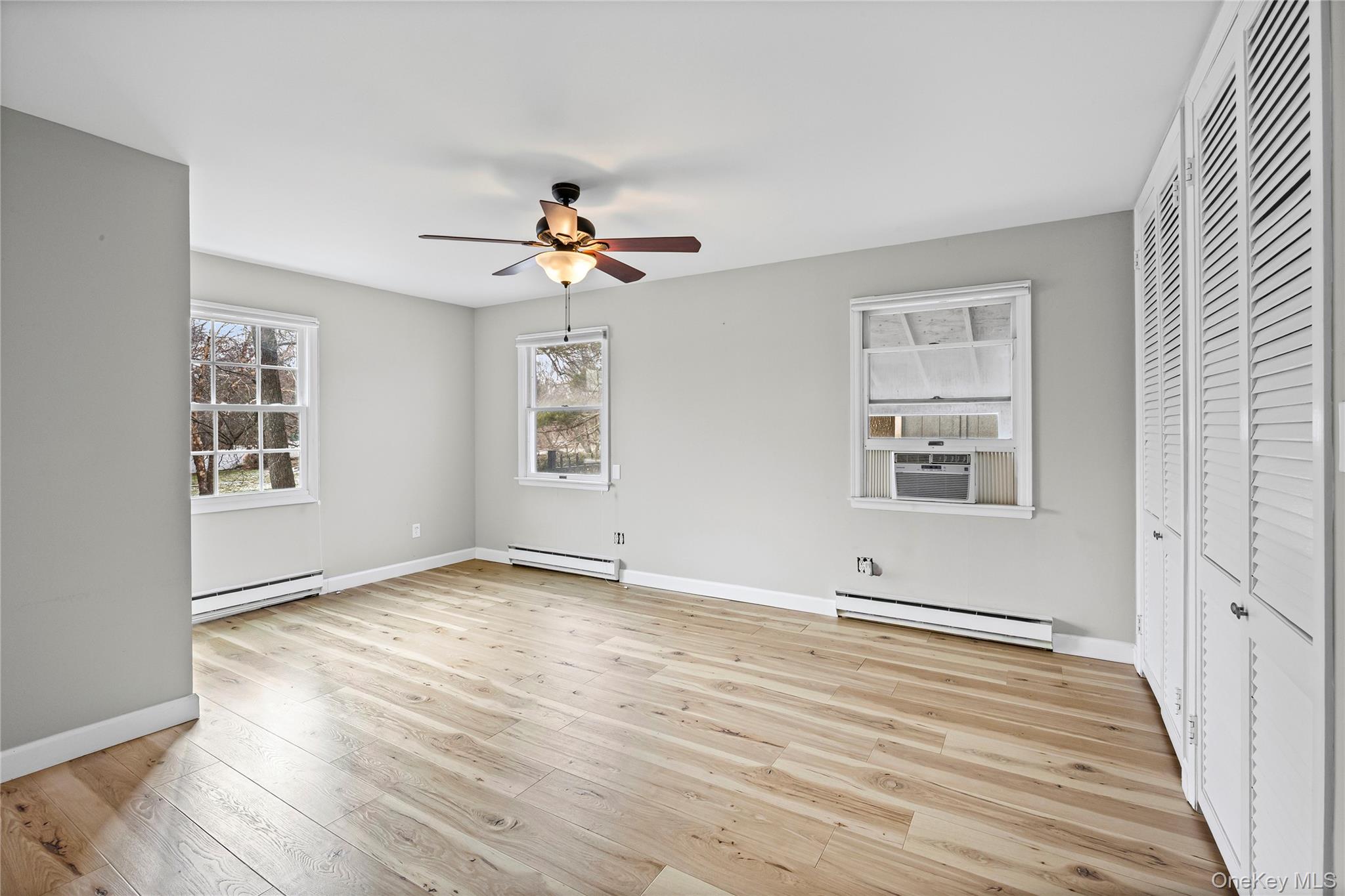 21 Seacliff Lane, Miller Place, NY 11764