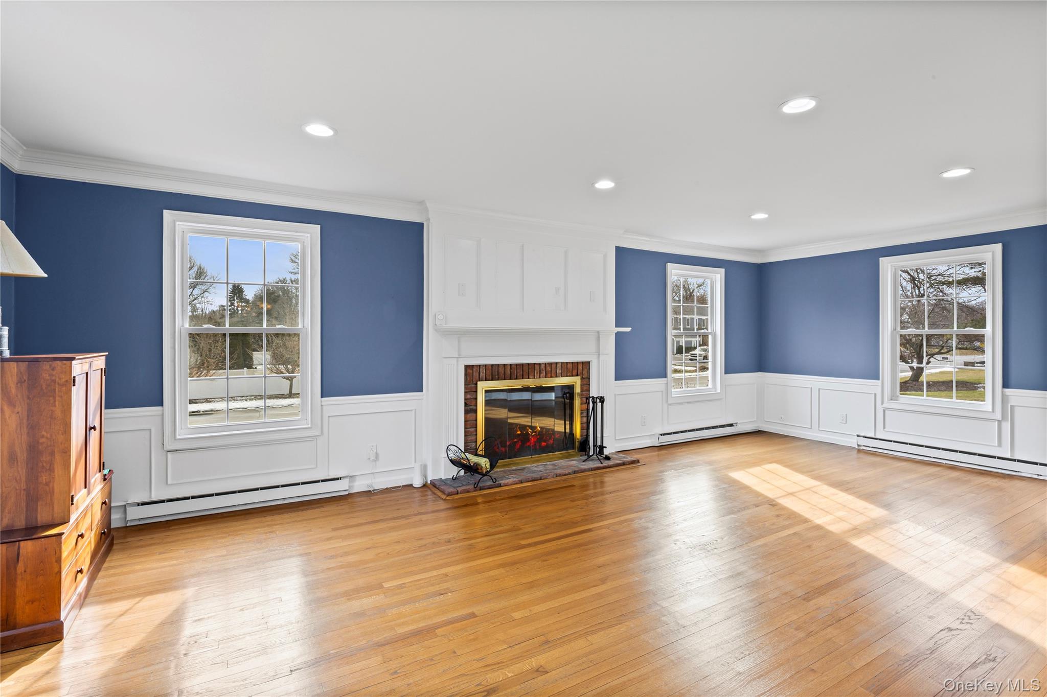 21 Seacliff Lane, Miller Place, NY 11764