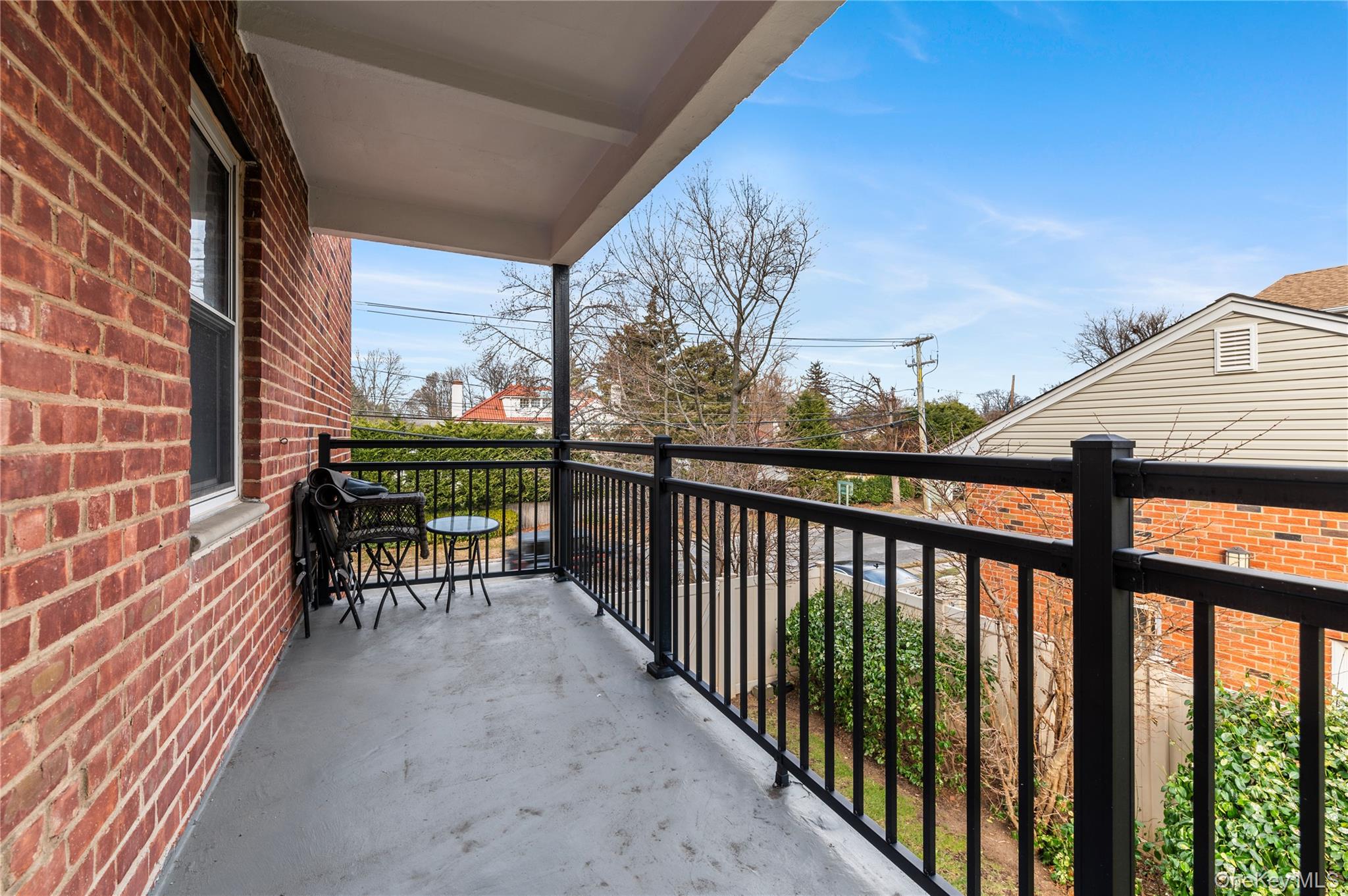 25 Chapel Place # 2L, Great Neck, NY 11021