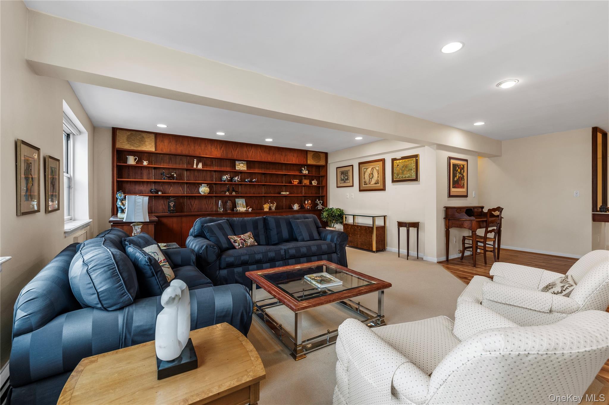 25 Chapel Place # 2L, Great Neck, NY 11021