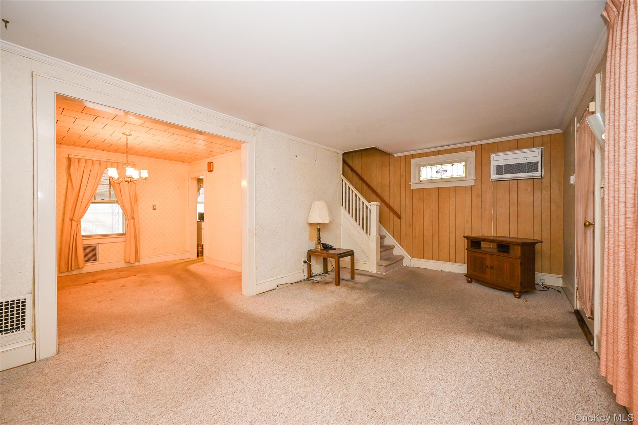 8994 215th Place, Queens Village, NY 11427